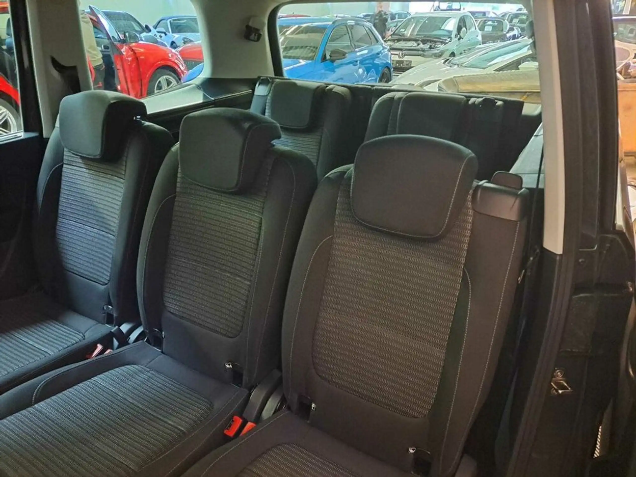 SEAT - Alhambra