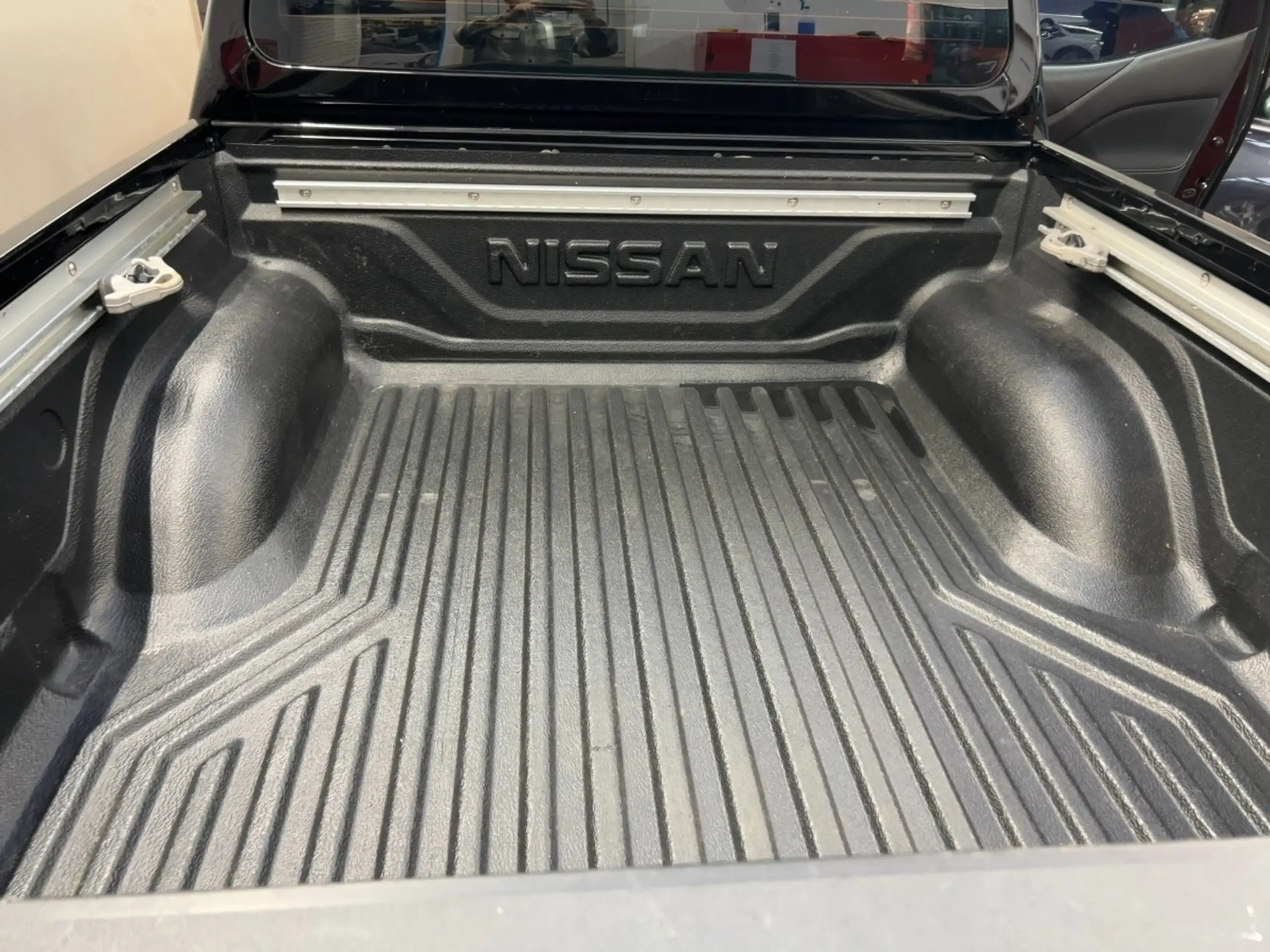 Nissan - Navara