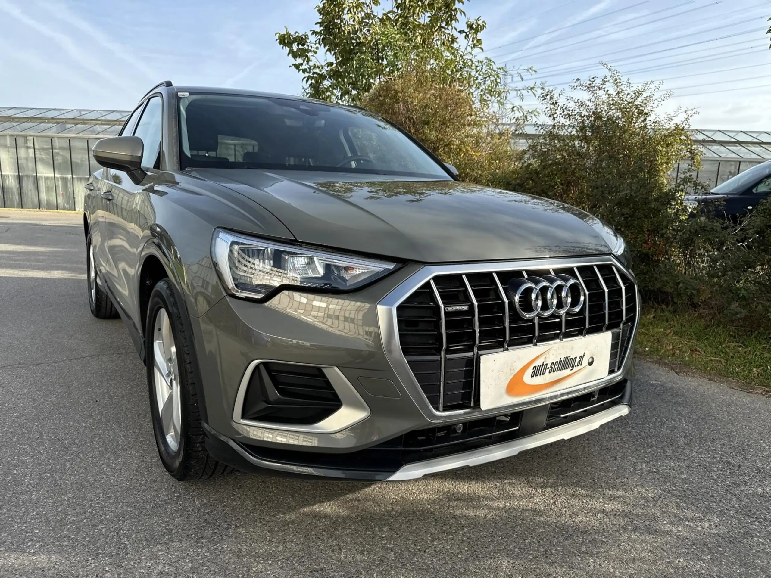 Audi - Q3