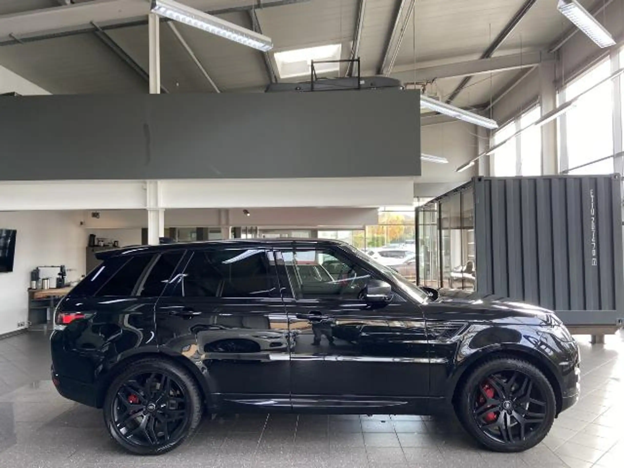 Land Rover - Range Rover Sport