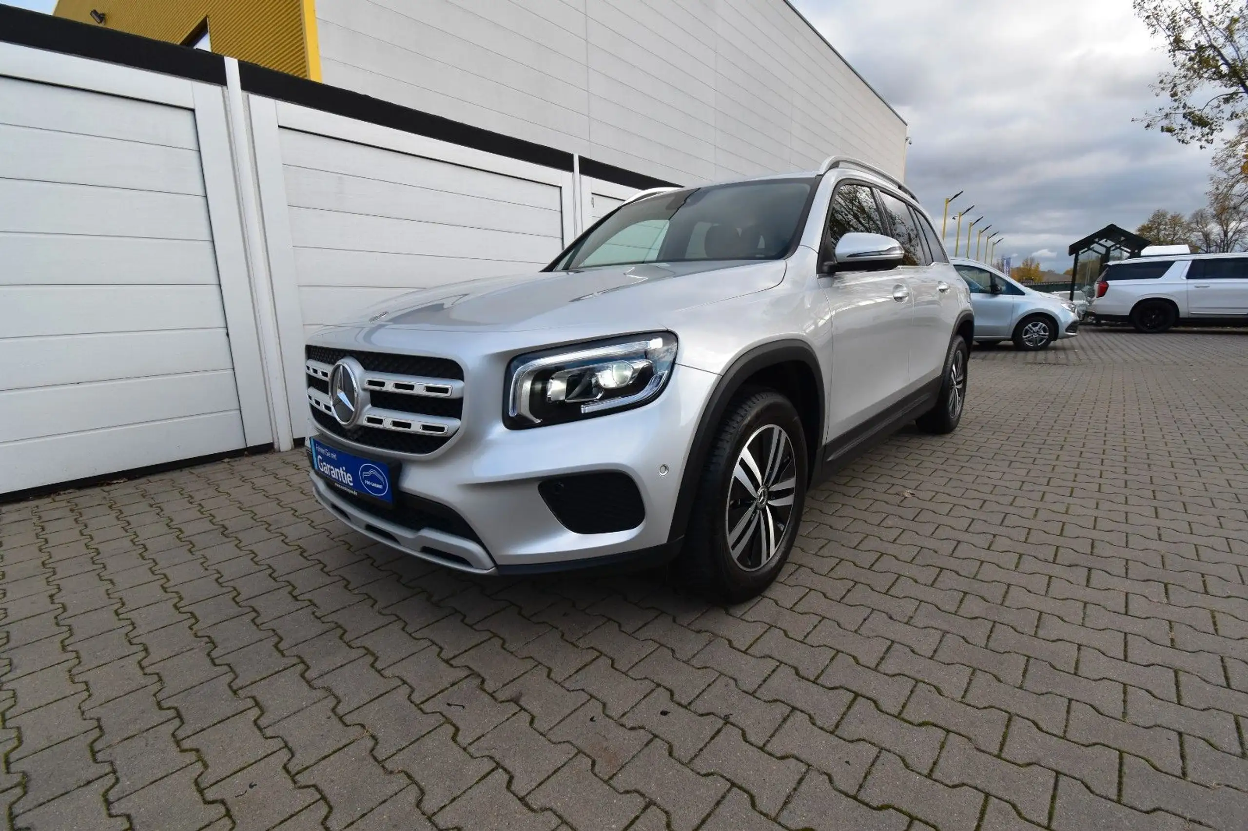 Mercedes-Benz GLB 200 2020