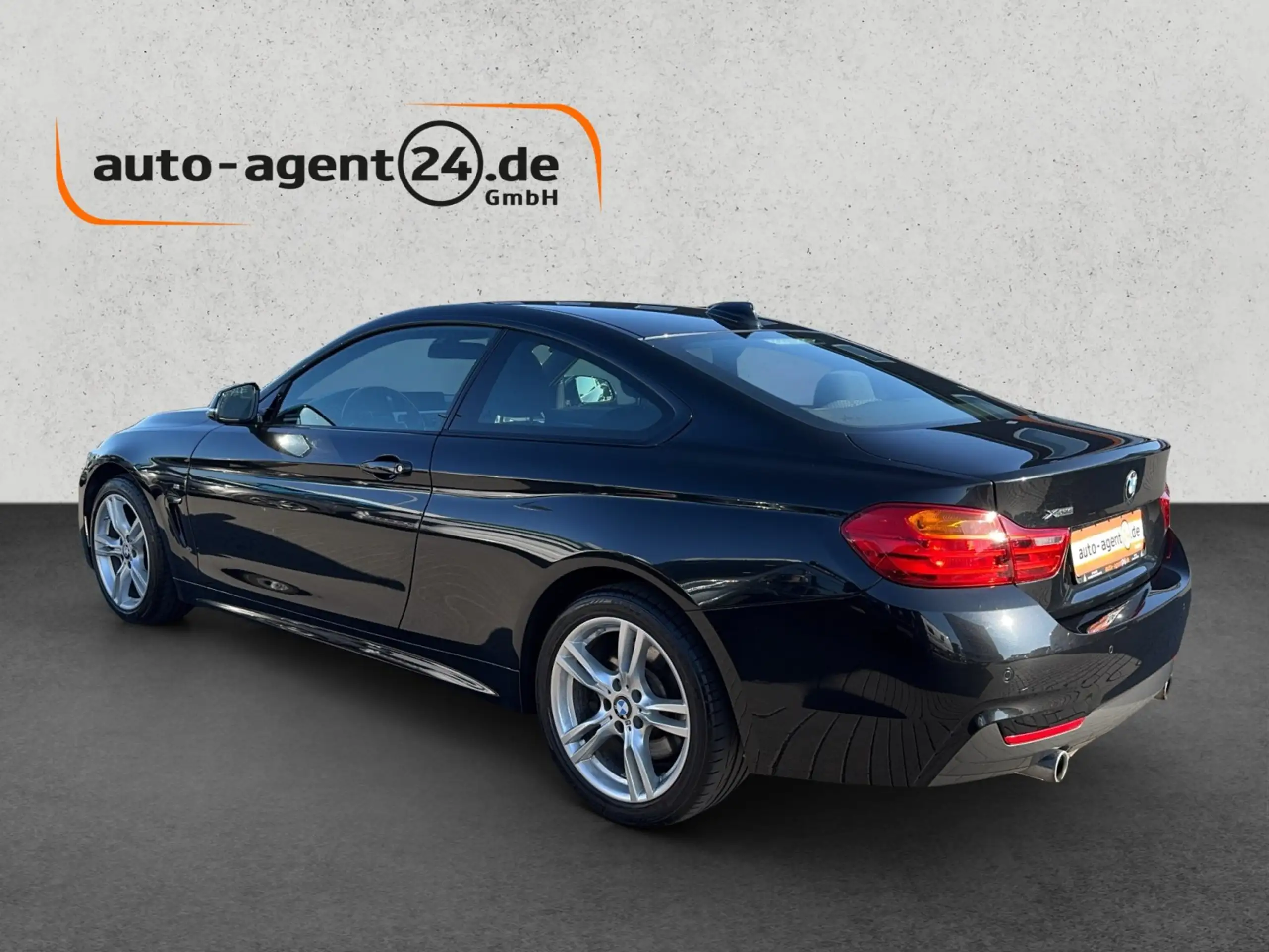 BMW - 440