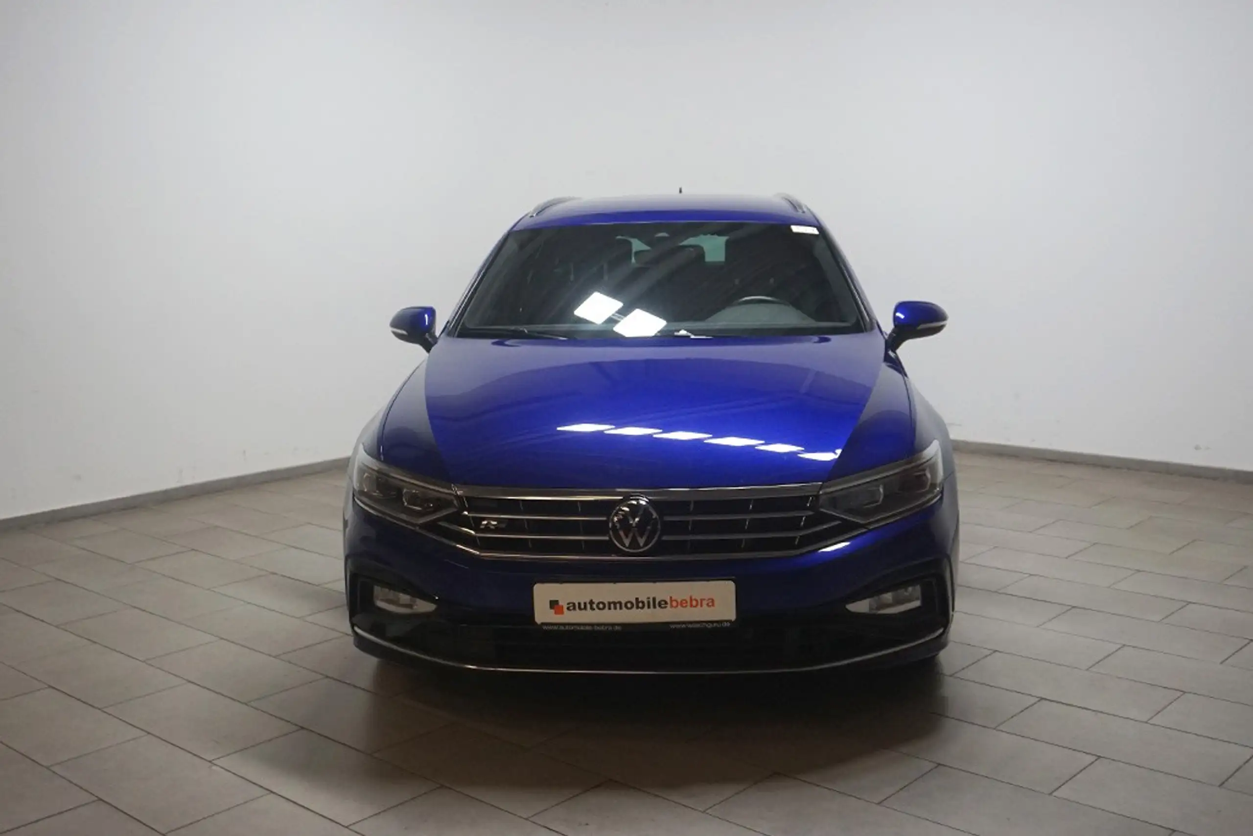 Volkswagen - Passat