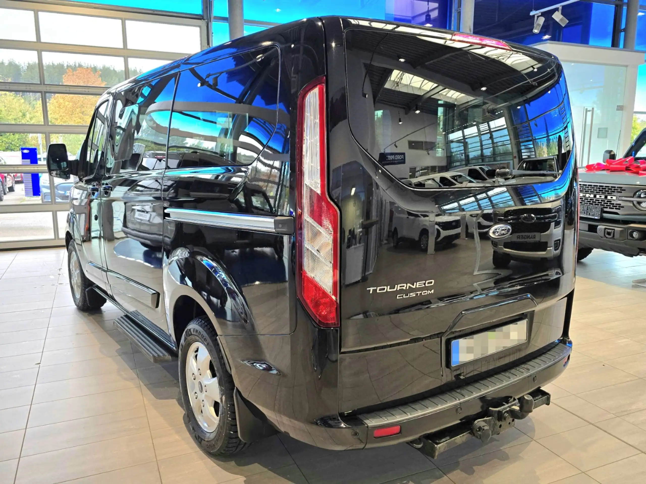 Ford - Tourneo Custom