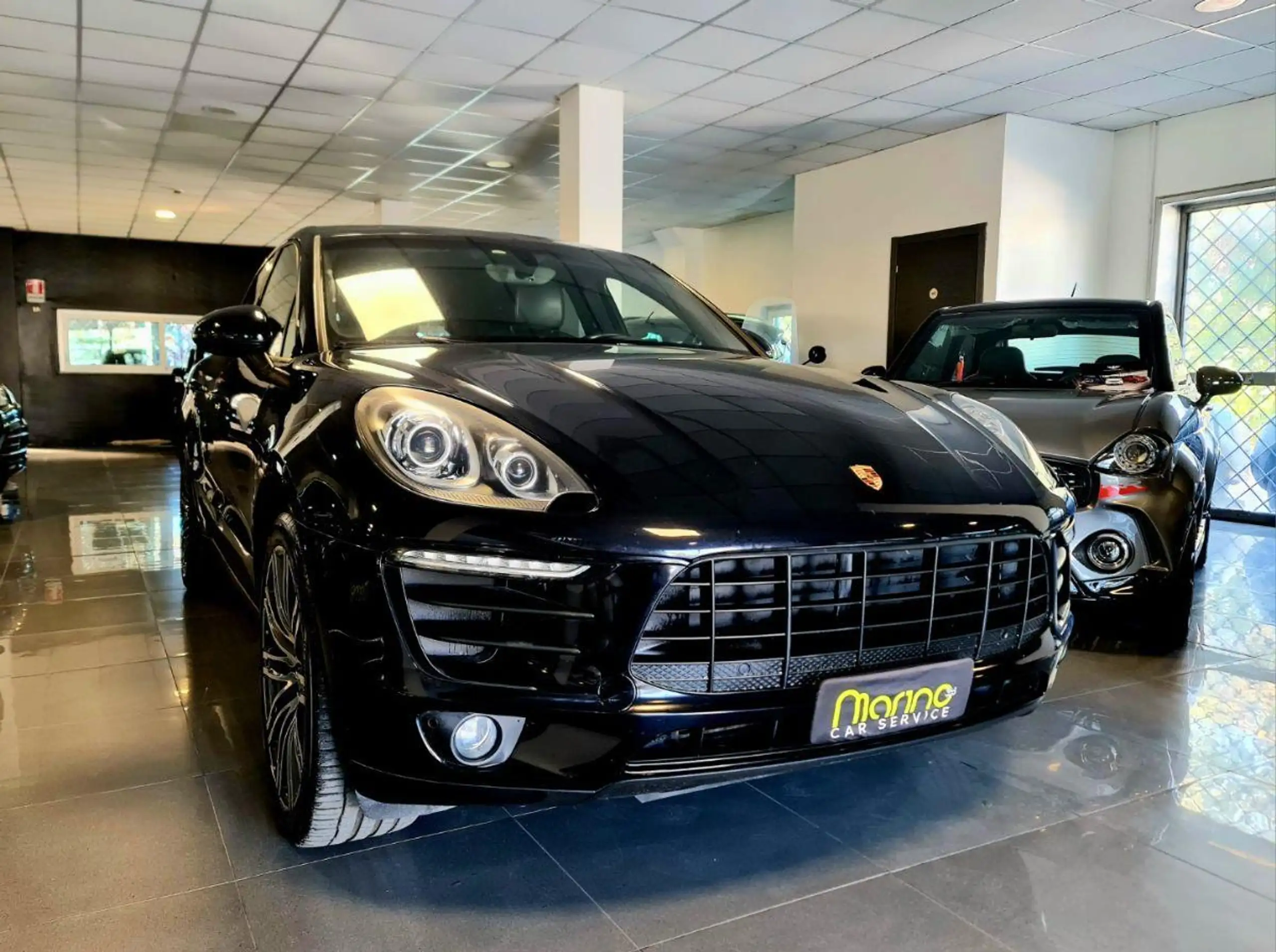 Porsche - Macan