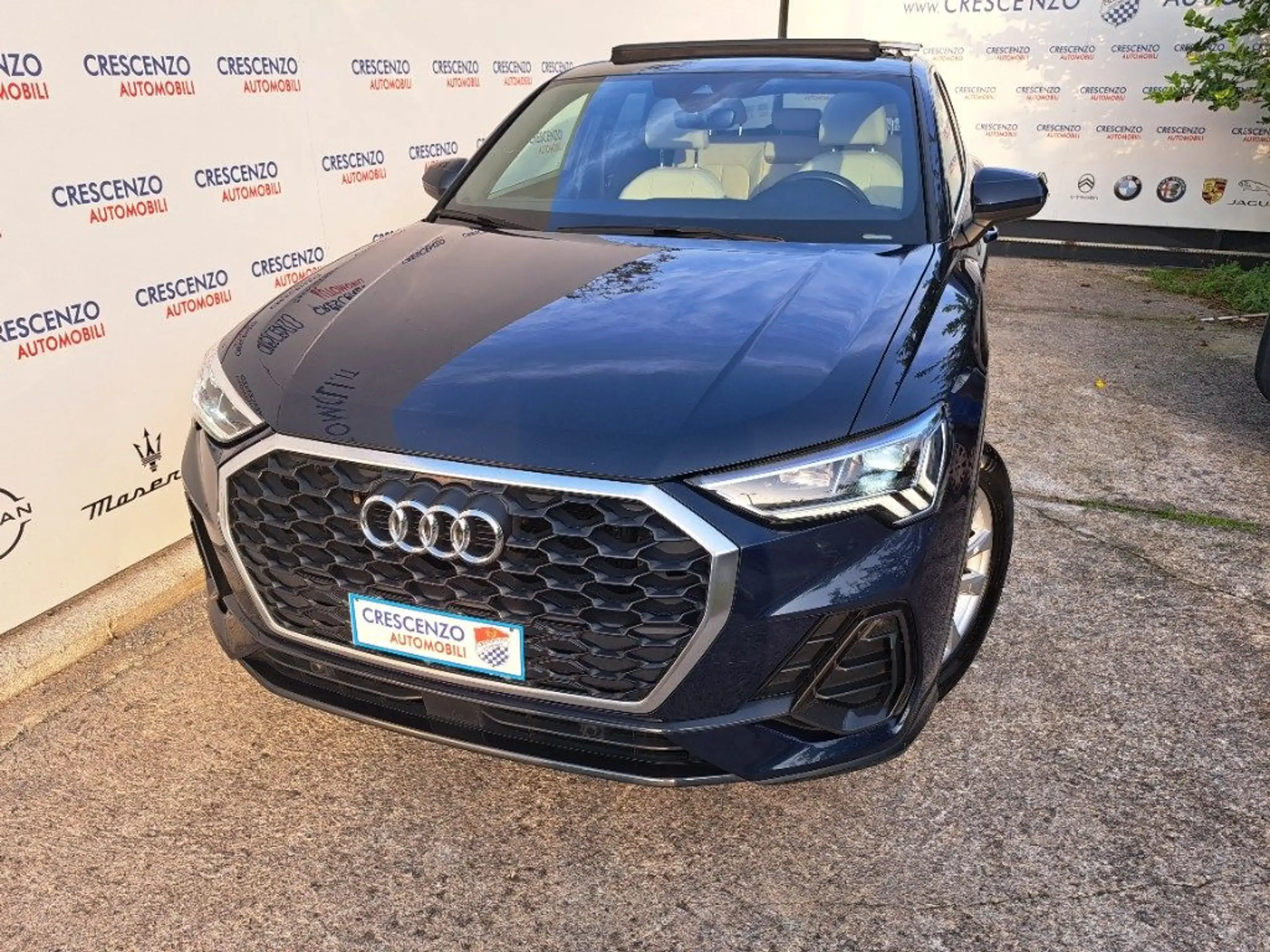 Audi - Q3