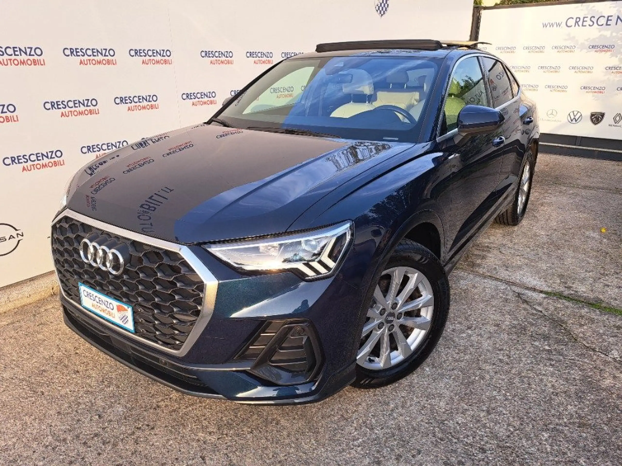 Audi - Q3