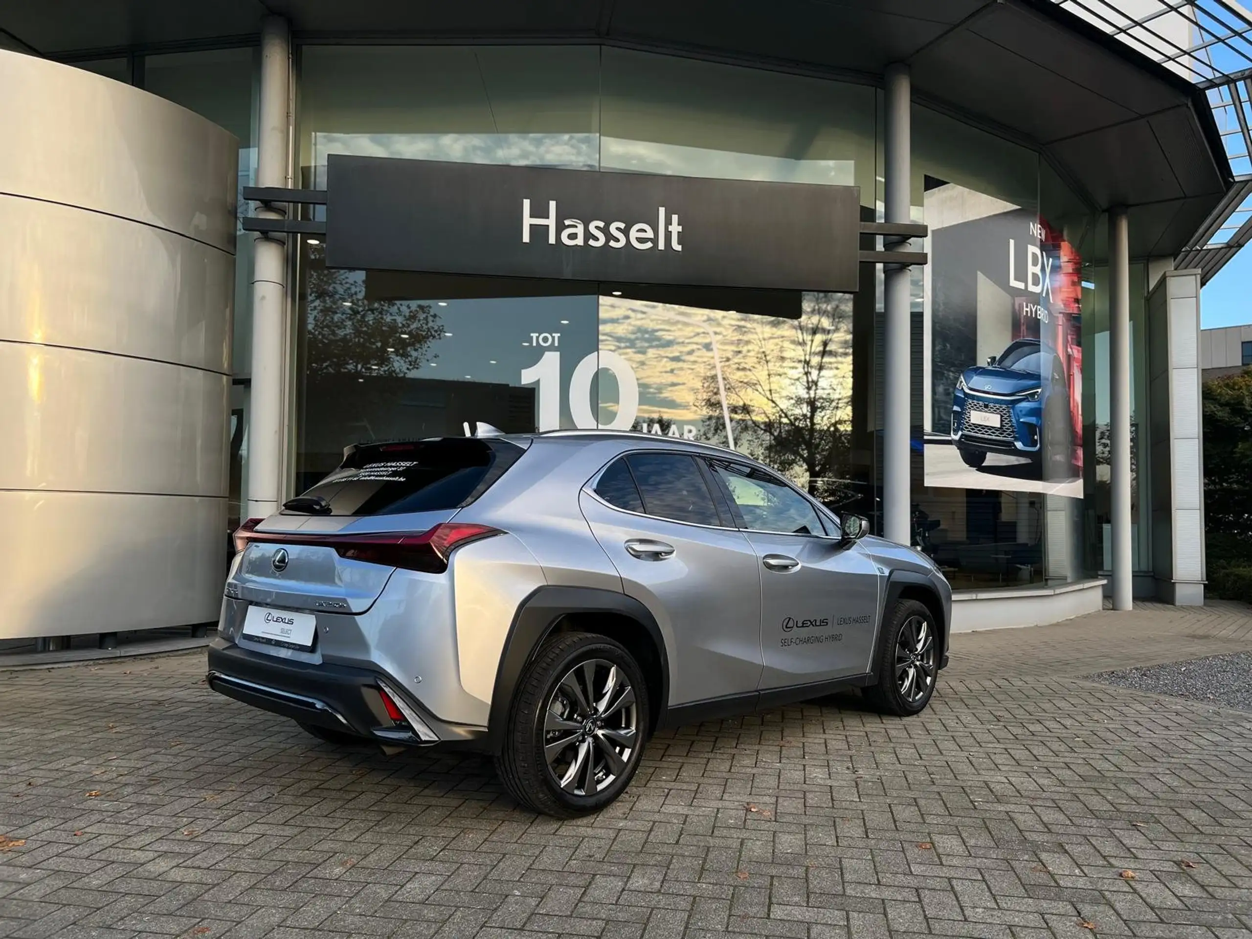 Lexus - UX 250h