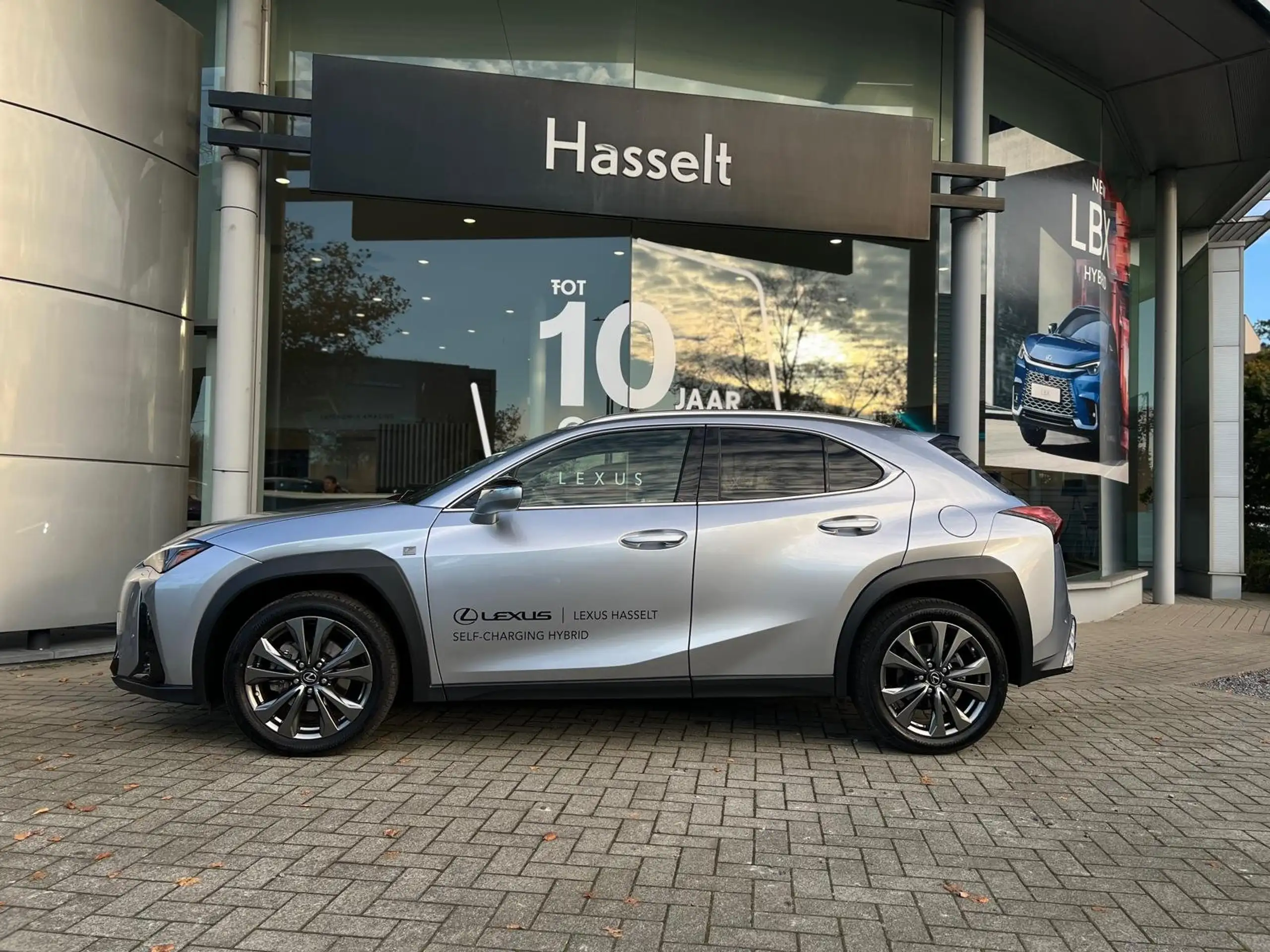 Lexus - UX 250h