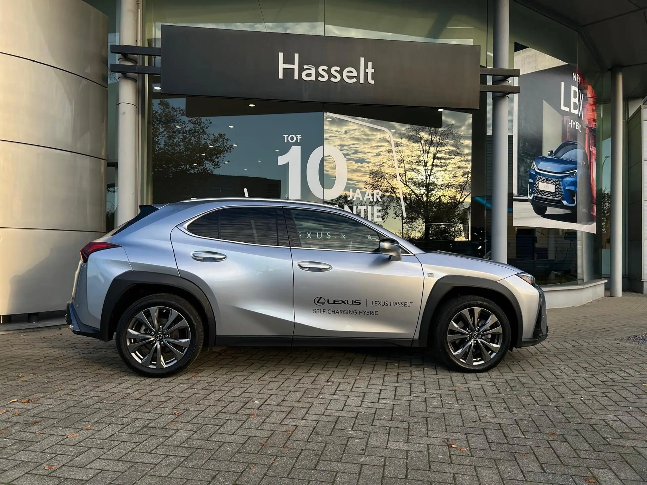 Lexus - UX 250h