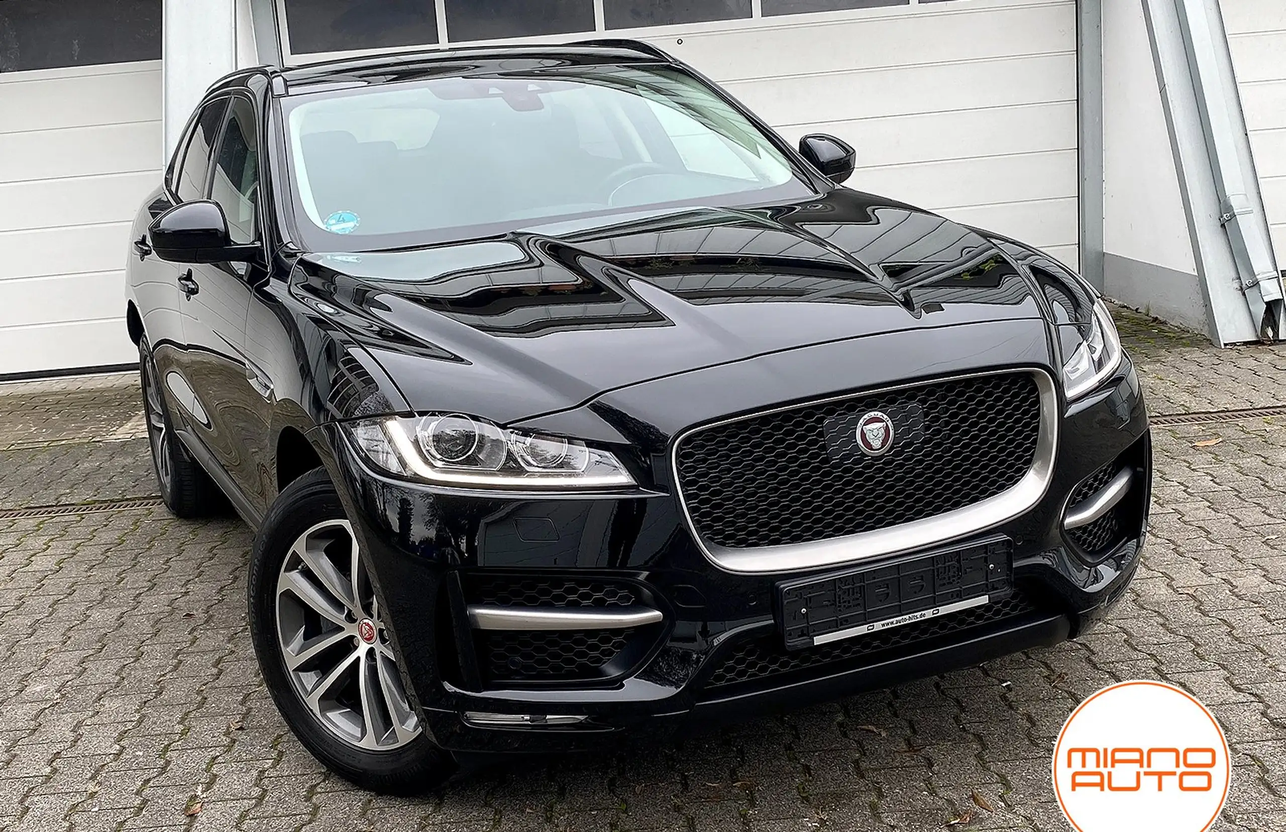 Jaguar - F-Pace