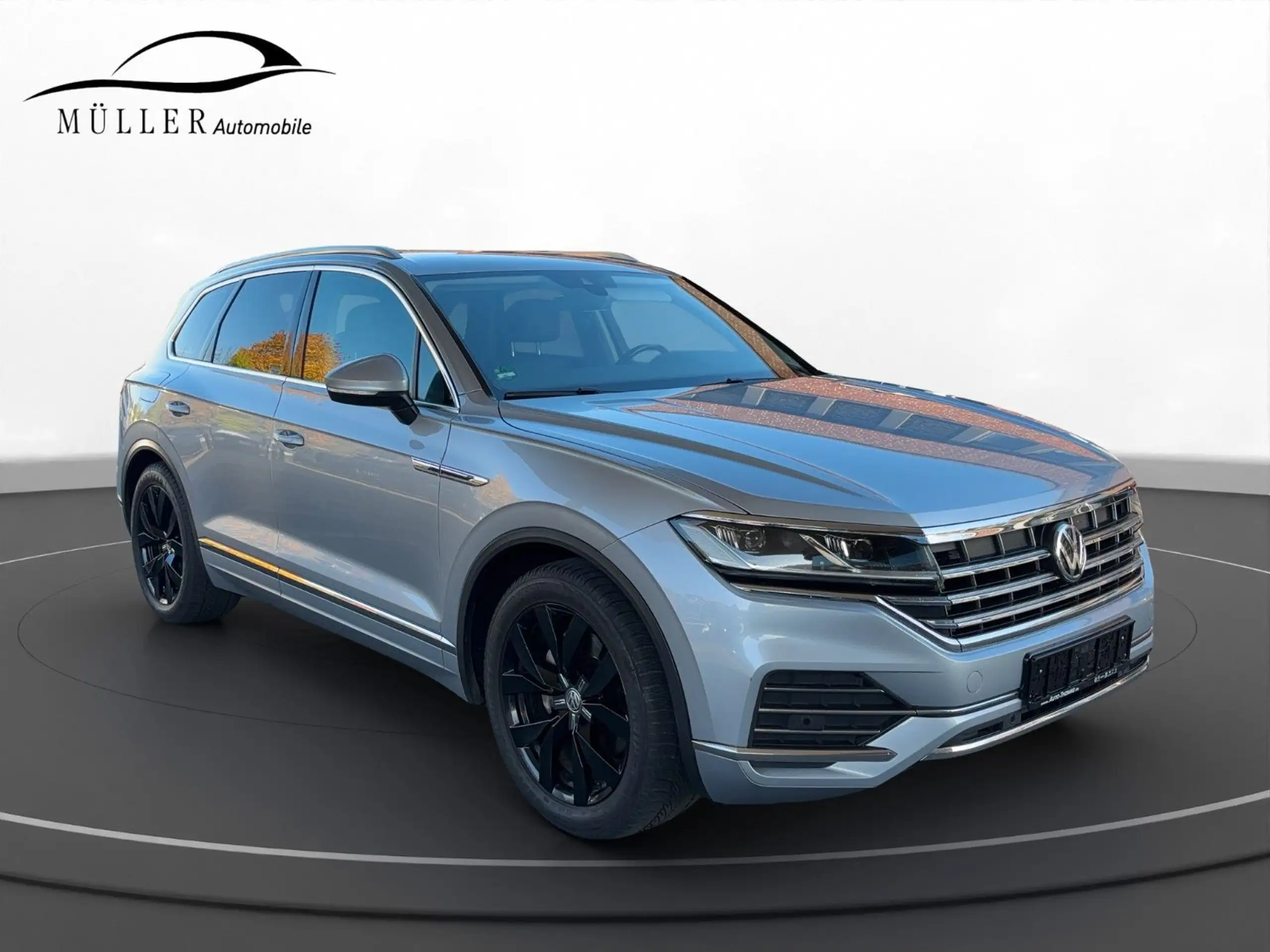 Volkswagen - Touareg