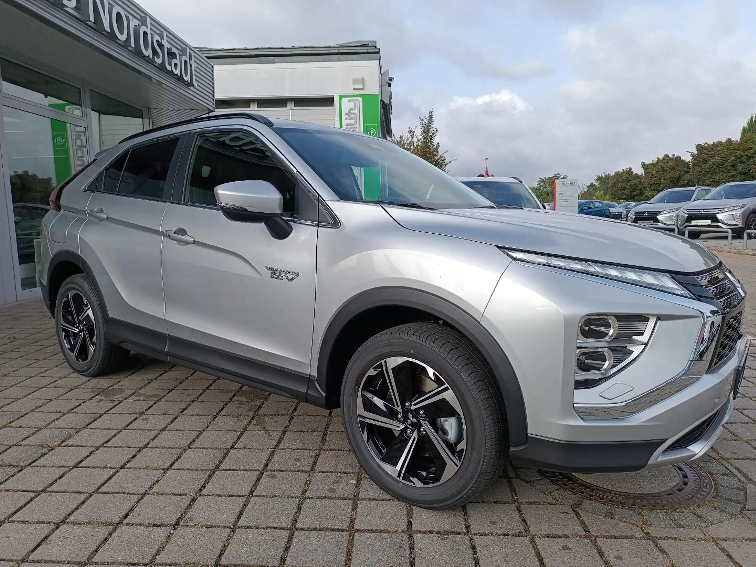 Mitsubishi - Eclipse Cross