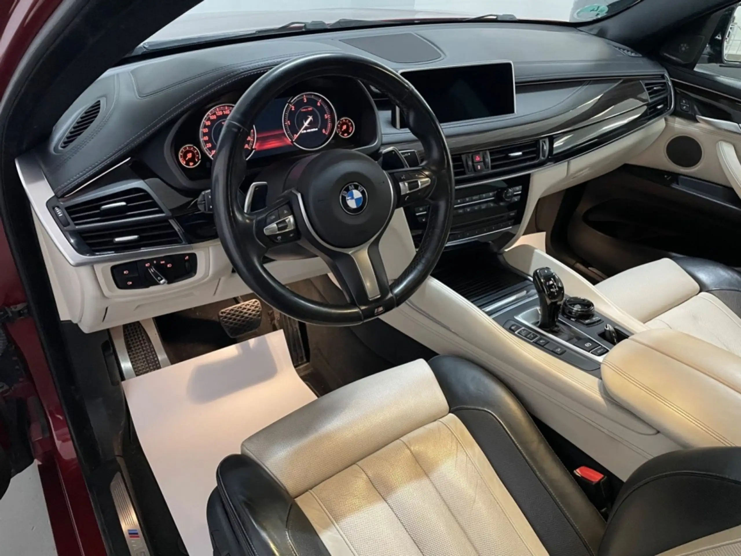 BMW - X6