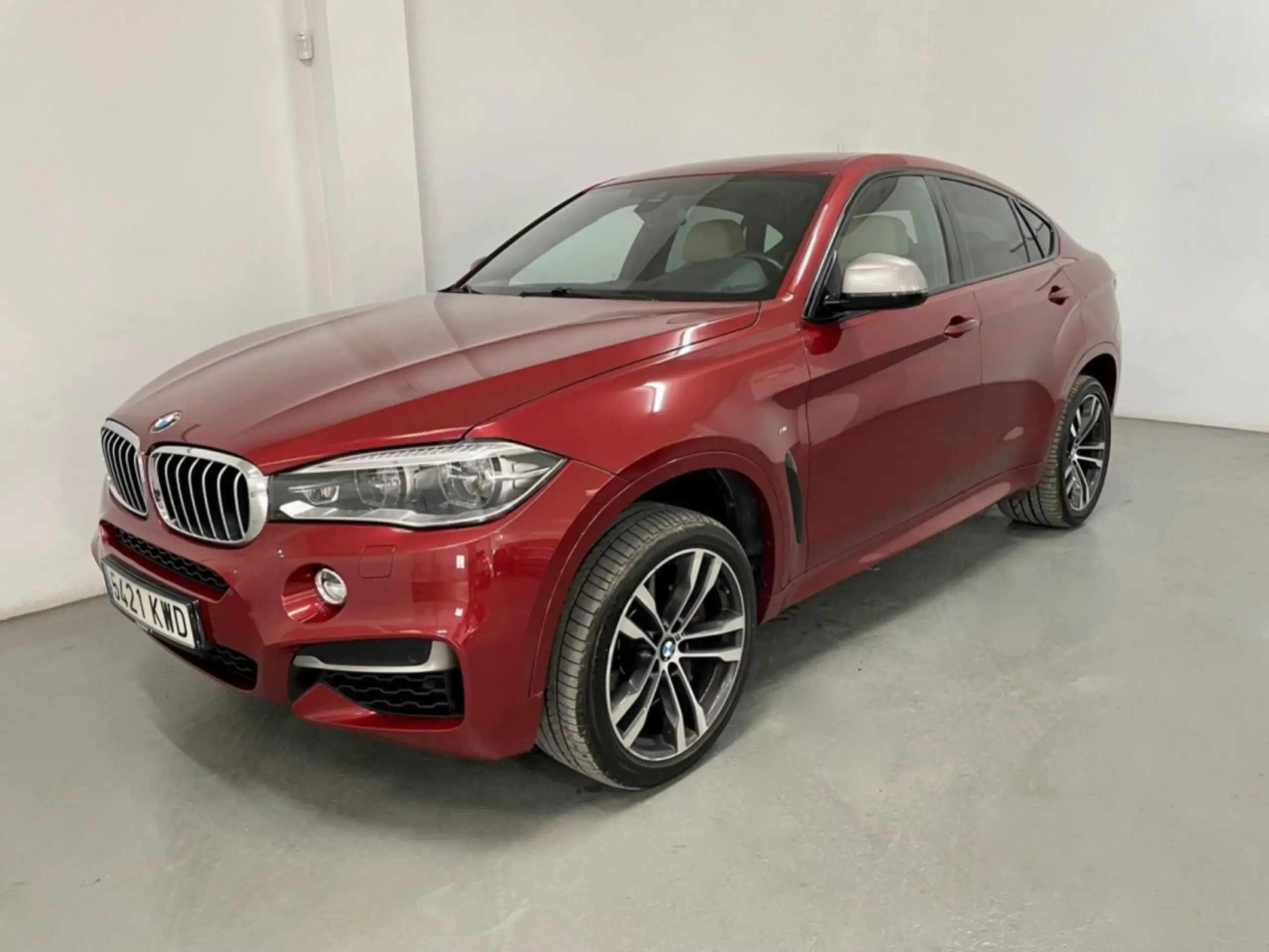 BMW - X6