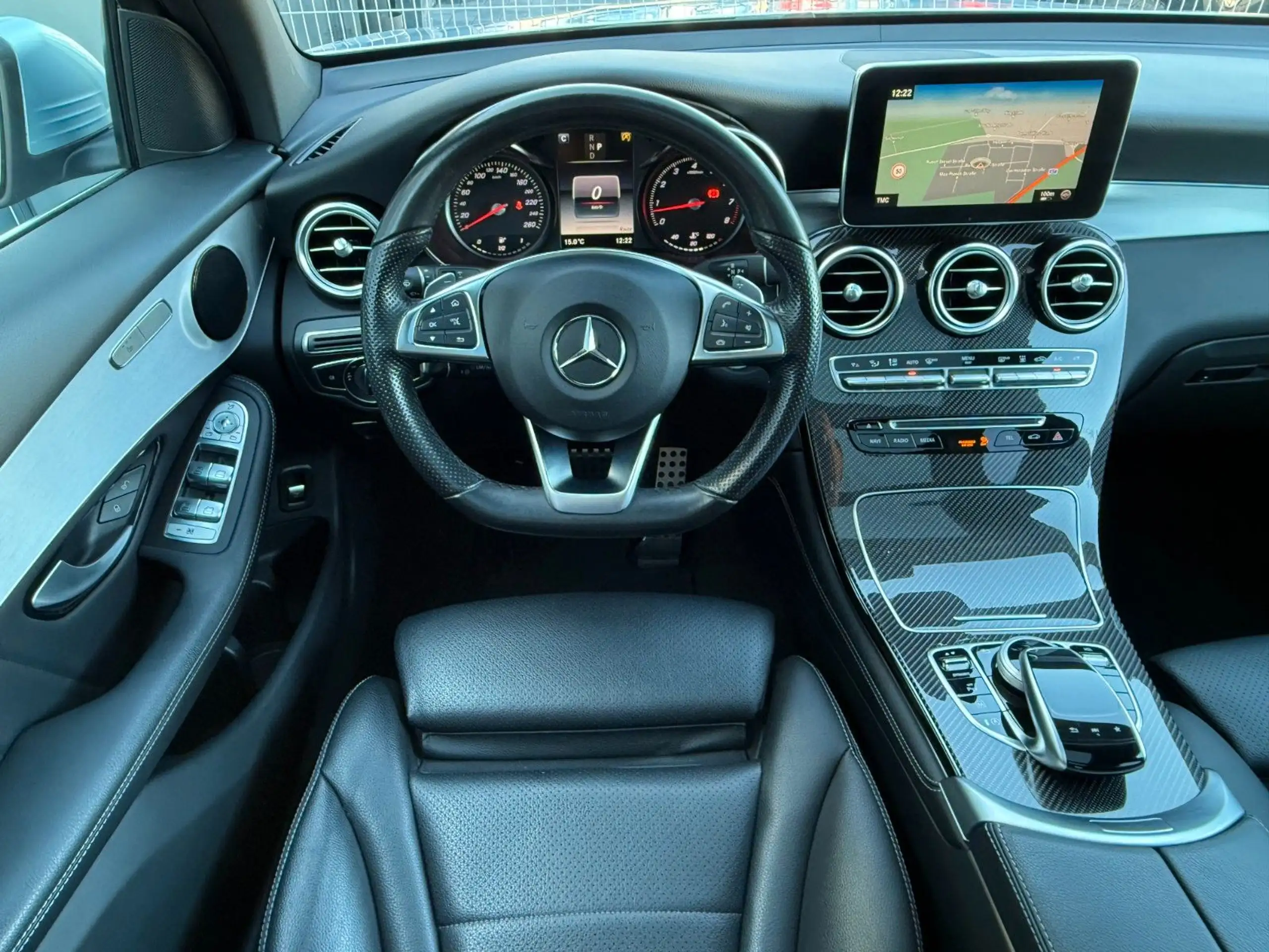 Mercedes-Benz - GLC 250