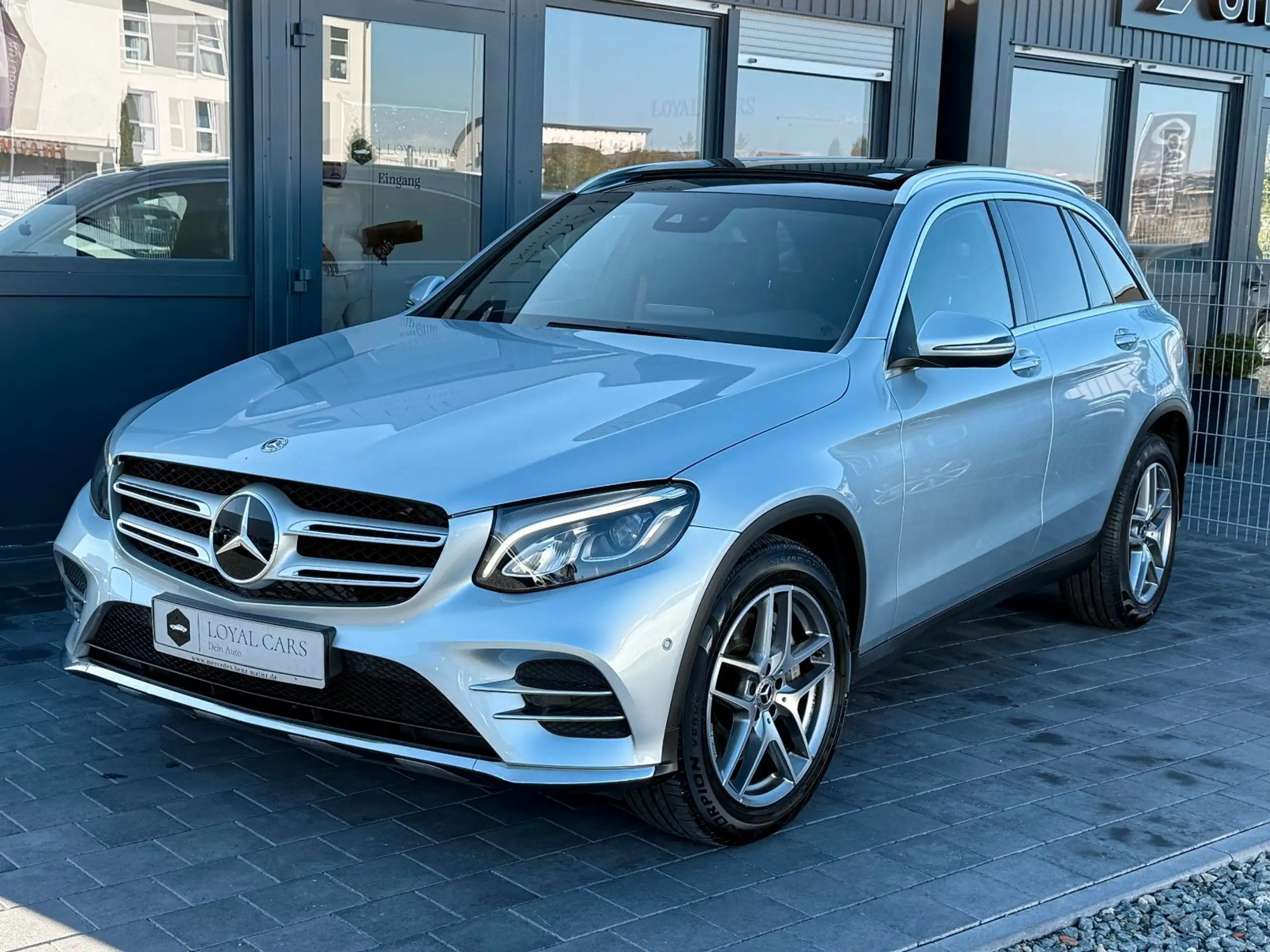 Mercedes-Benz - GLC 250