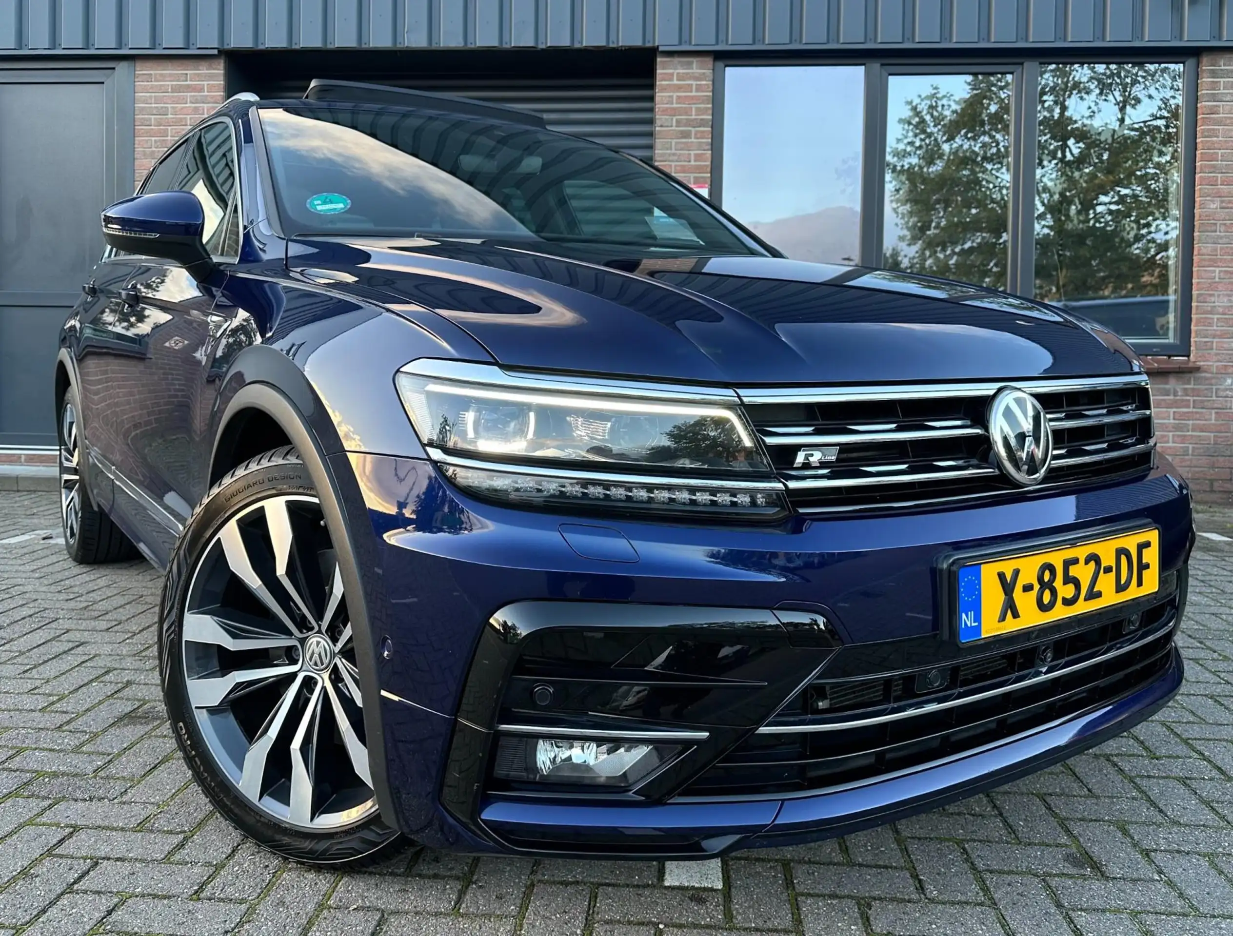 Volkswagen - Tiguan