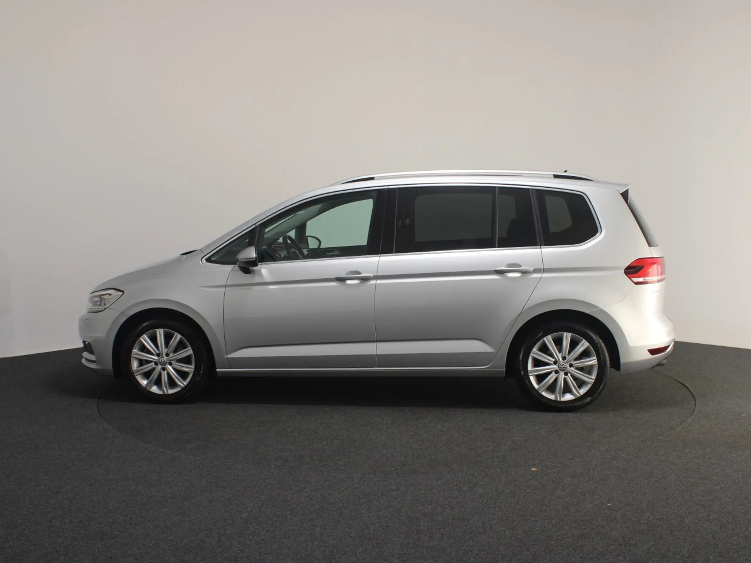 Volkswagen - Touran