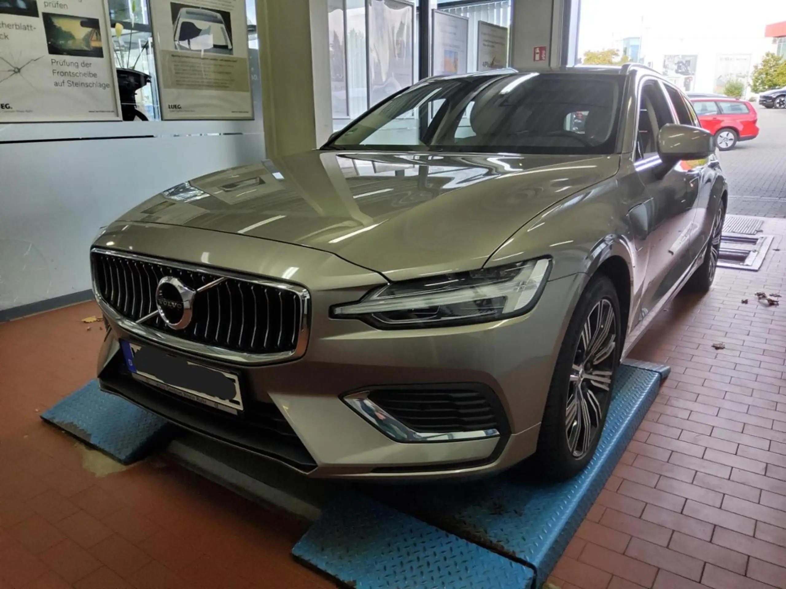 Volvo - V60