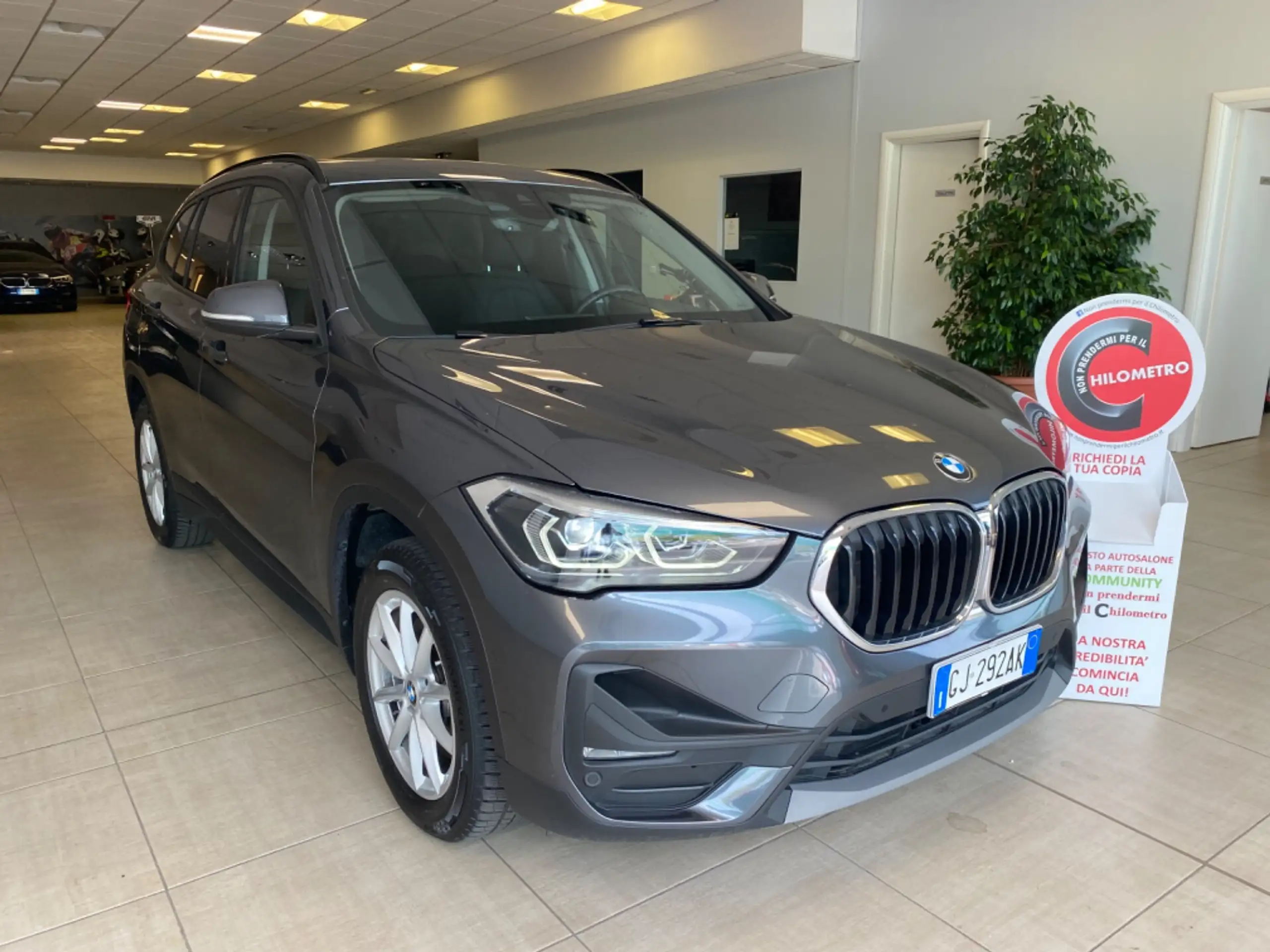 BMW - X1