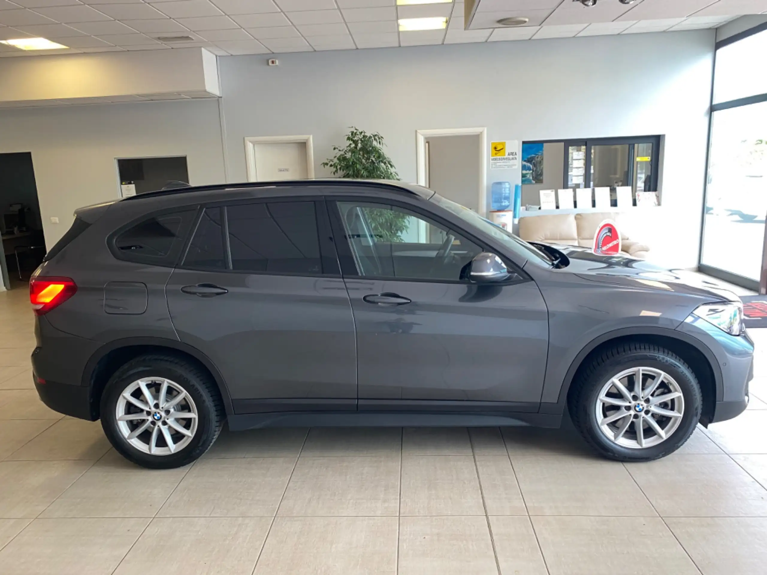 BMW - X1