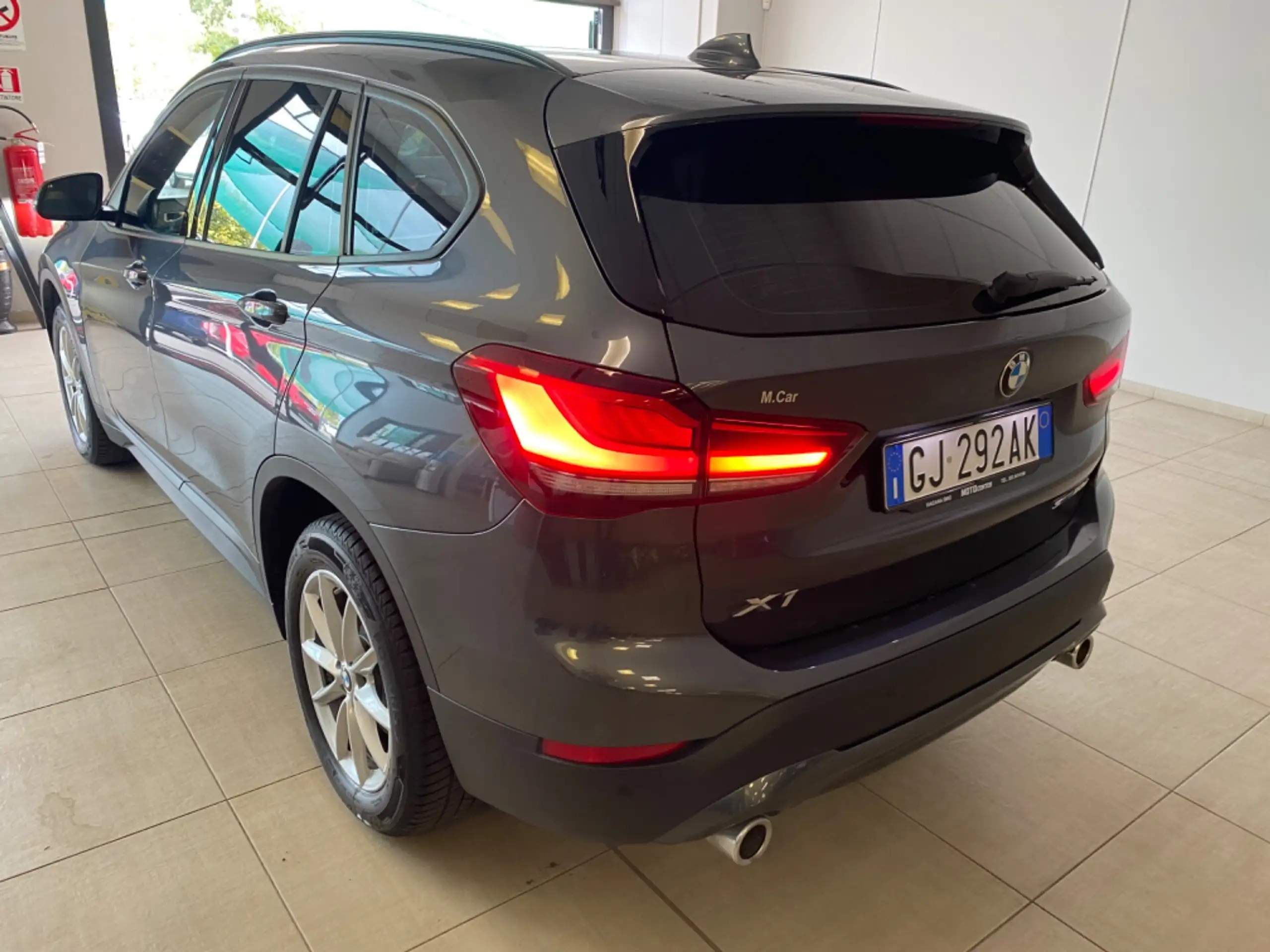 BMW - X1