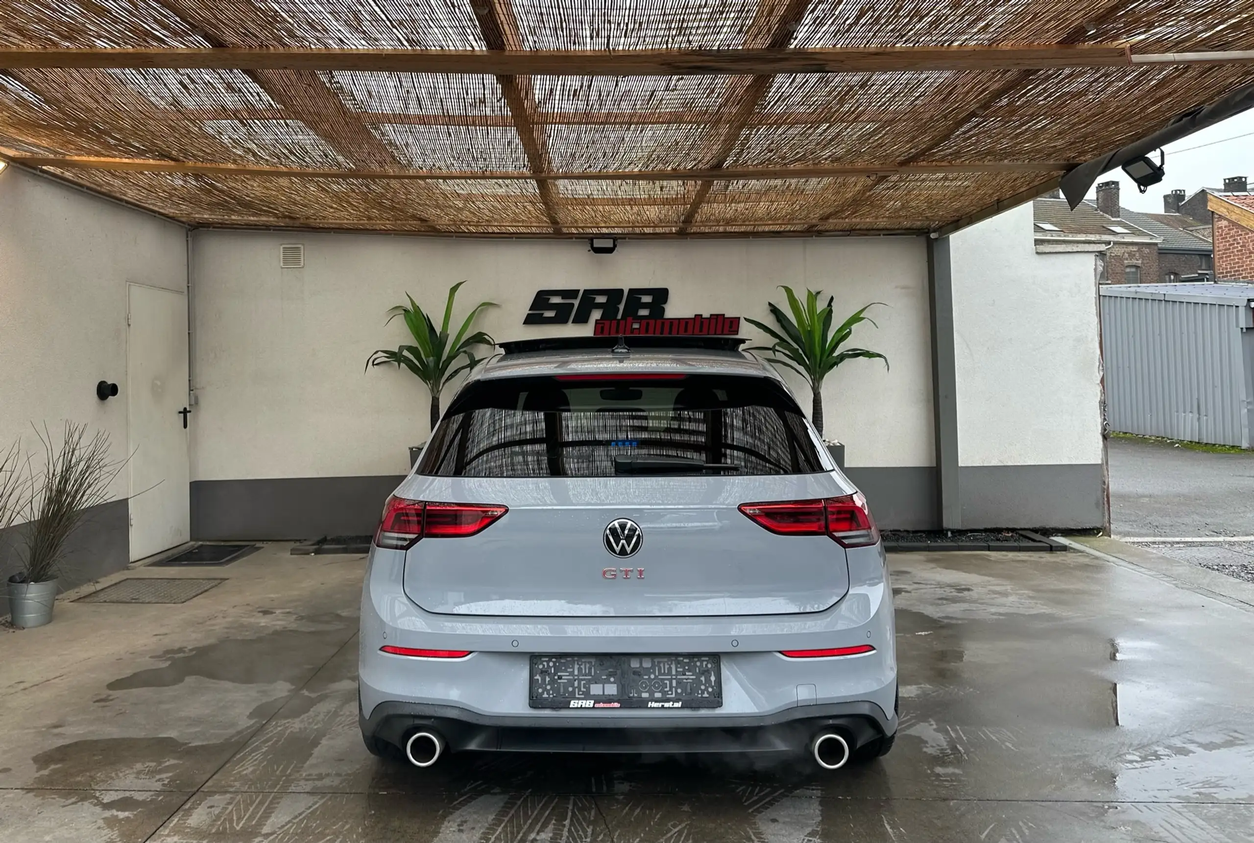 Volkswagen - Golf GTI