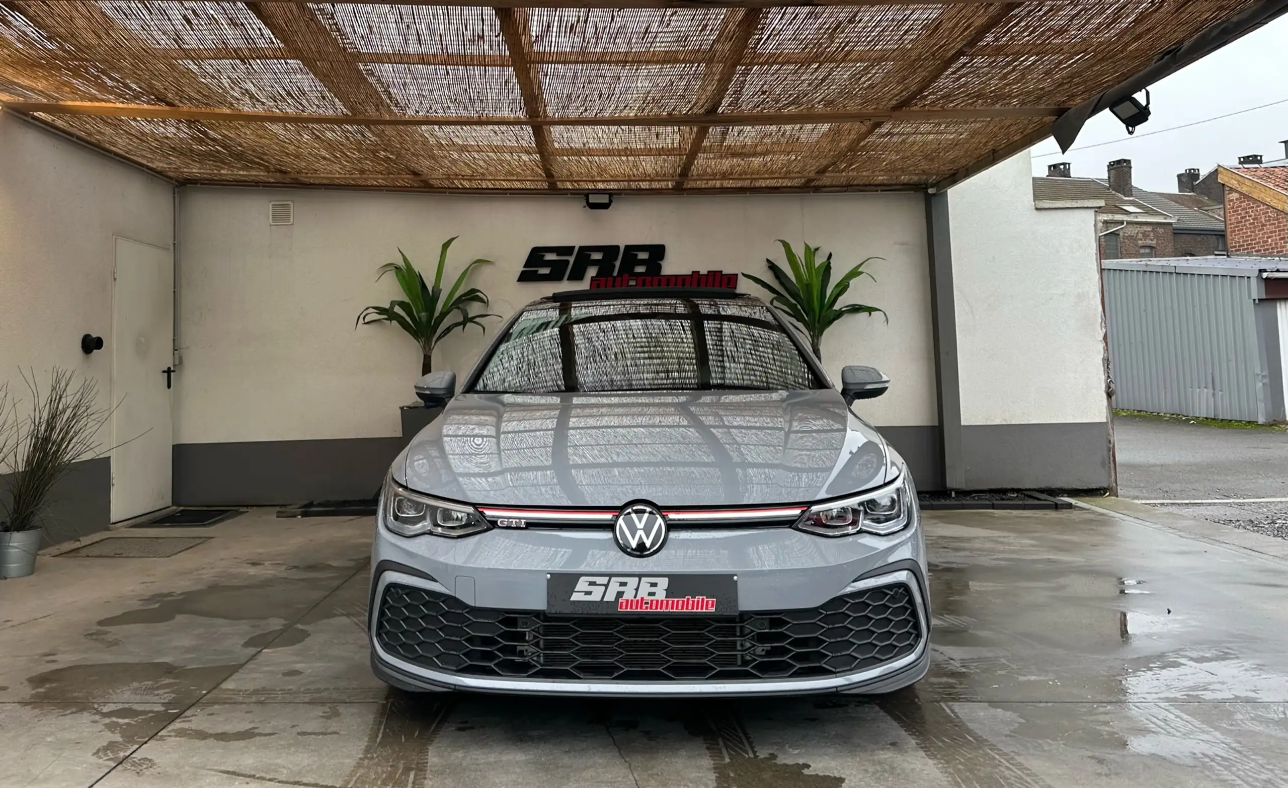 Volkswagen - Golf GTI