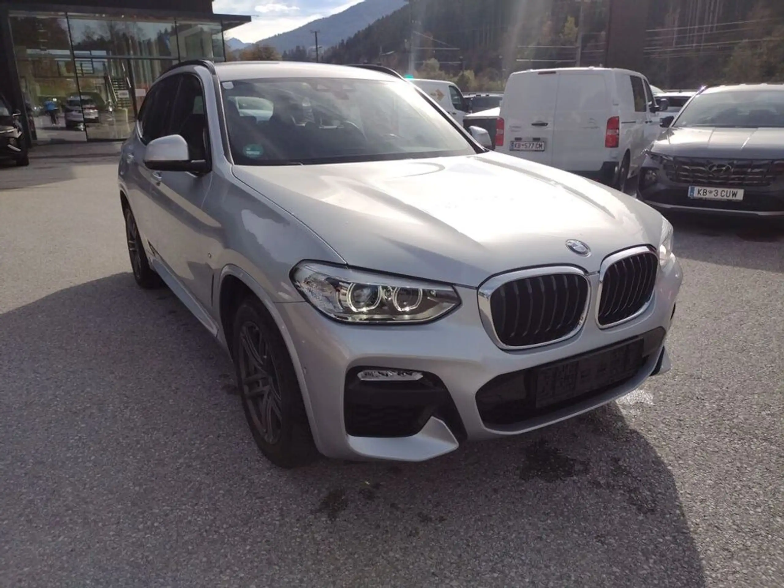 BMW - X3