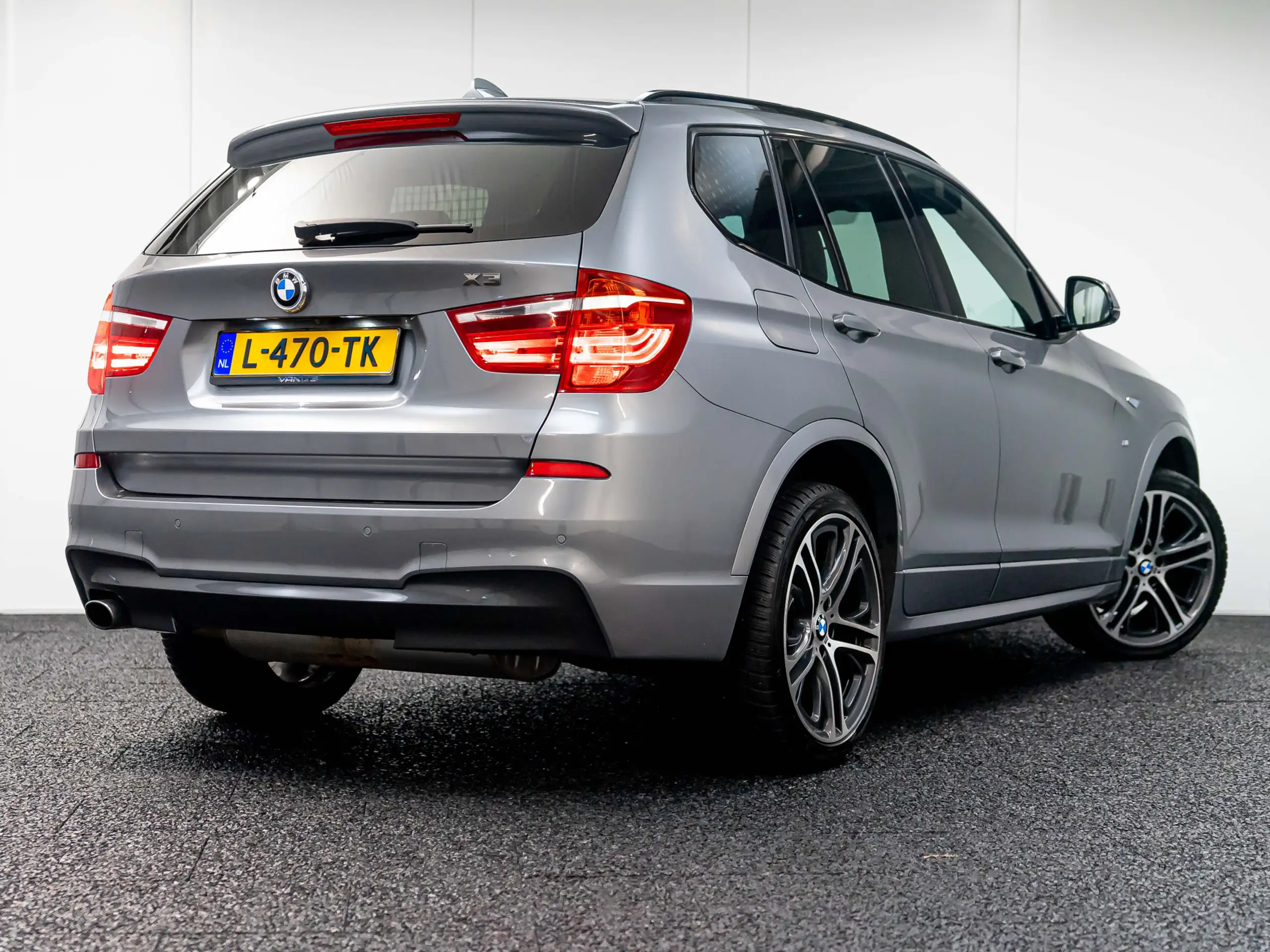 BMW - X3