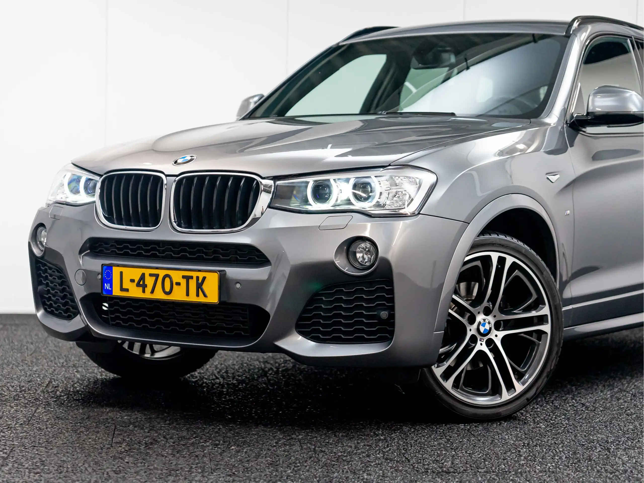 BMW - X3