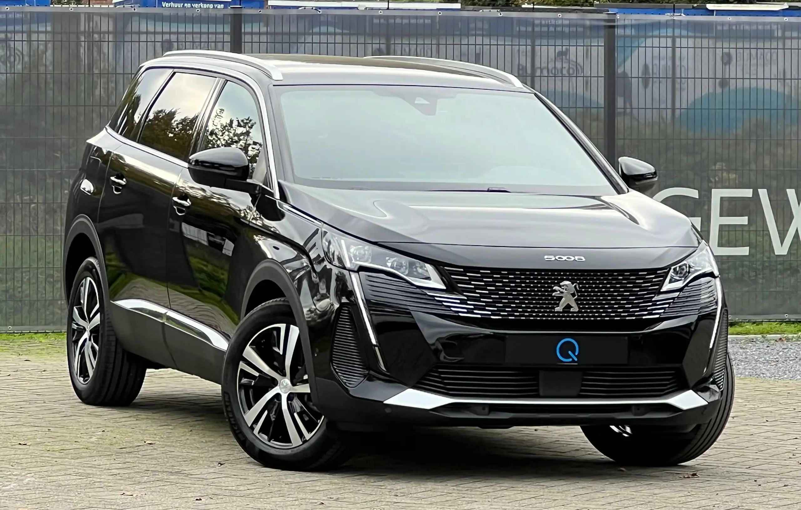 Peugeot - 5008