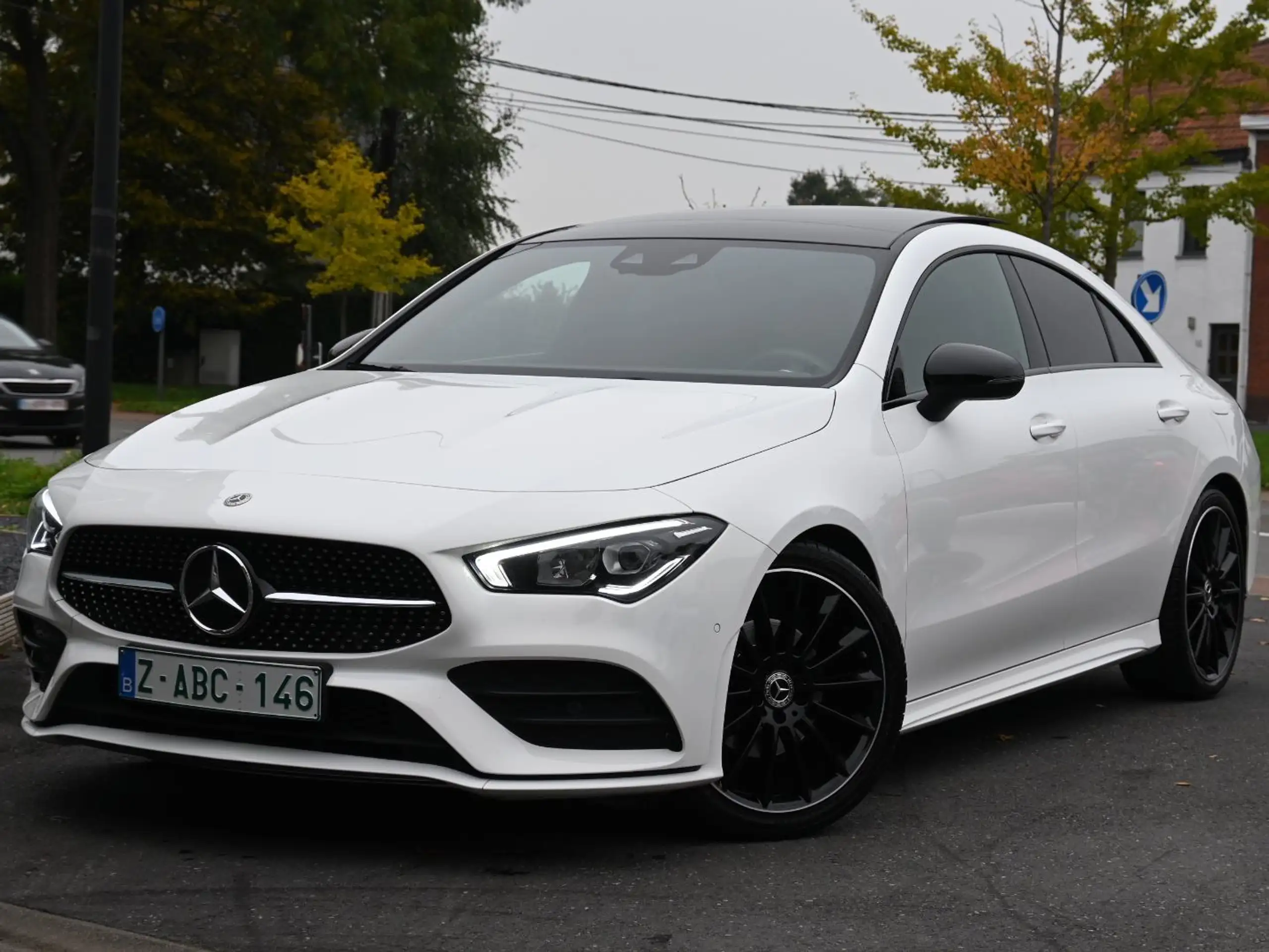 Mercedes-Benz - CLA 200