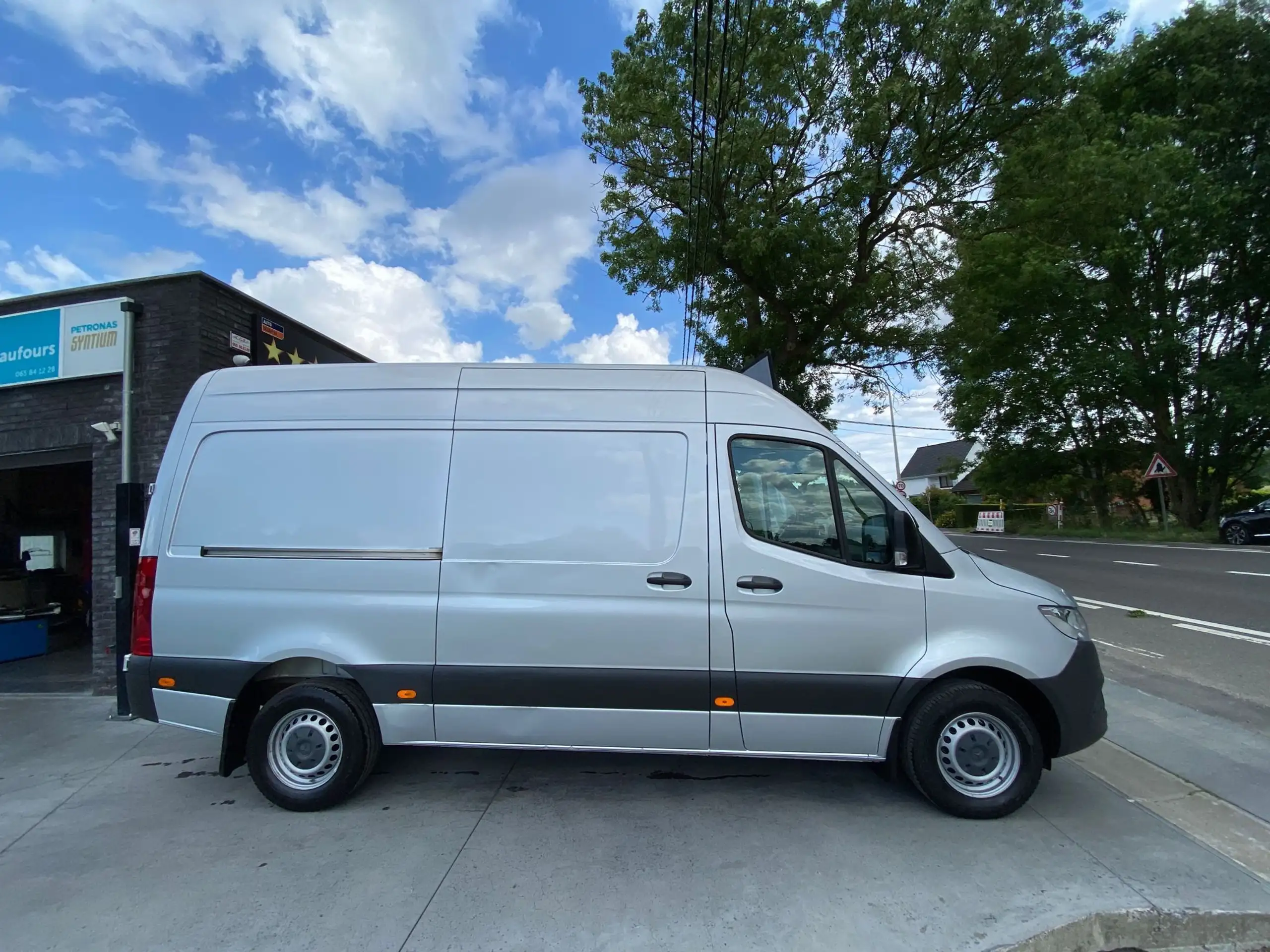 Mercedes-Benz - Sprinter