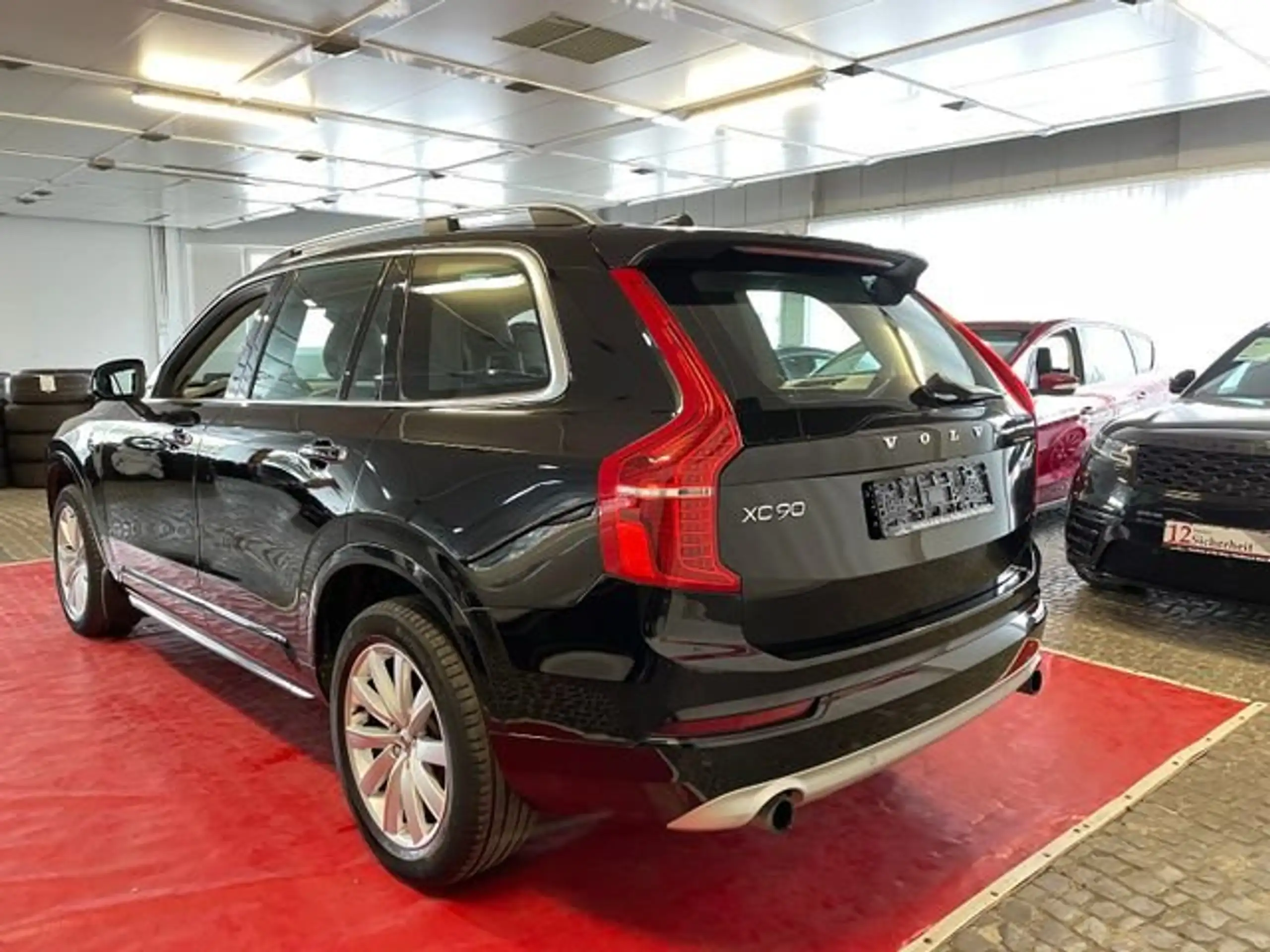 Volvo - XC90