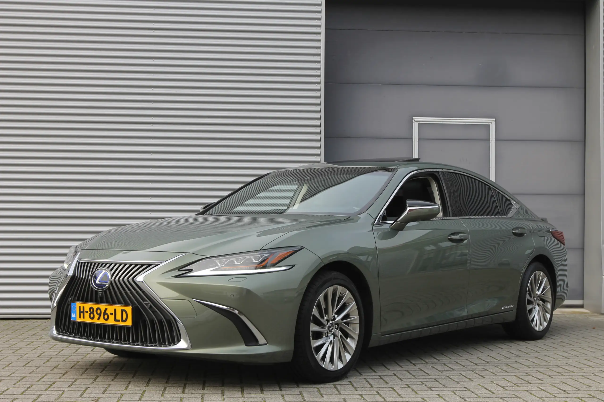 Lexus - ES 300