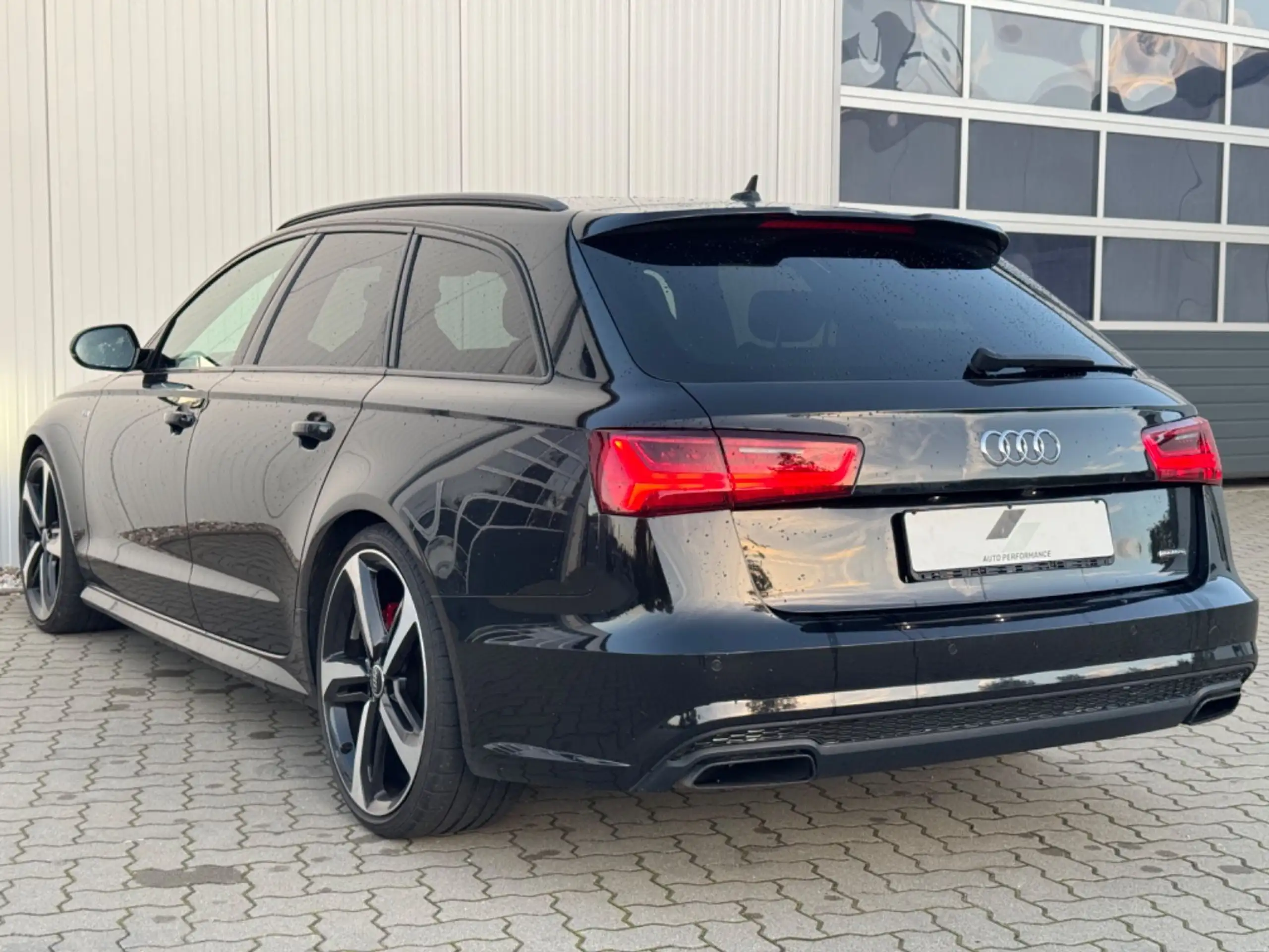 Audi - A6