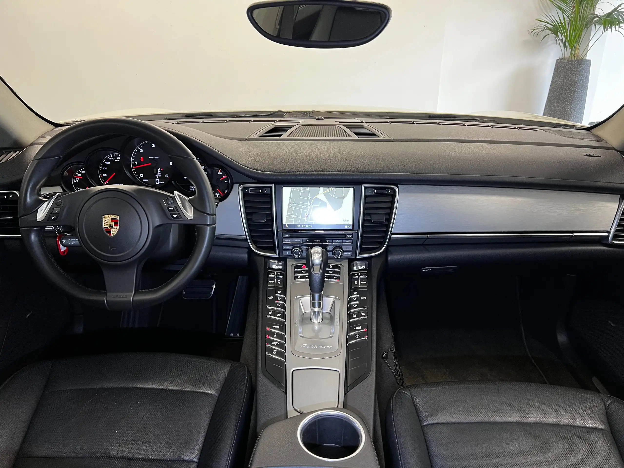 Porsche - Panamera