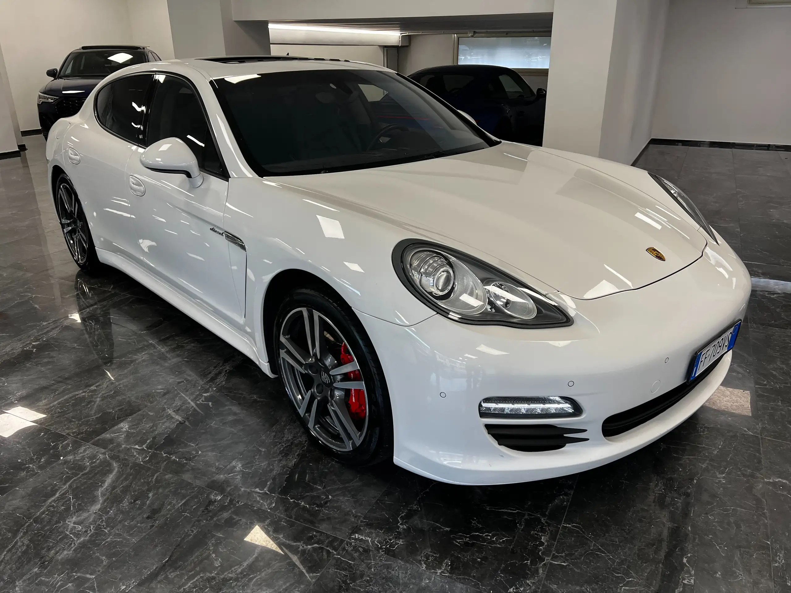 Porsche - Panamera