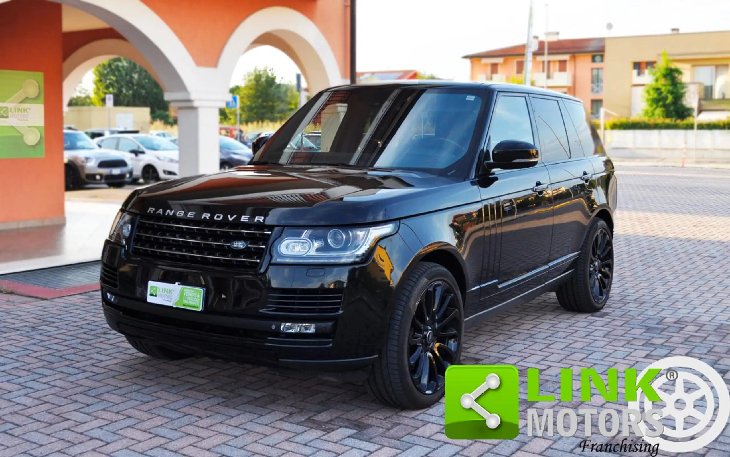 Land Rover - Range Rover