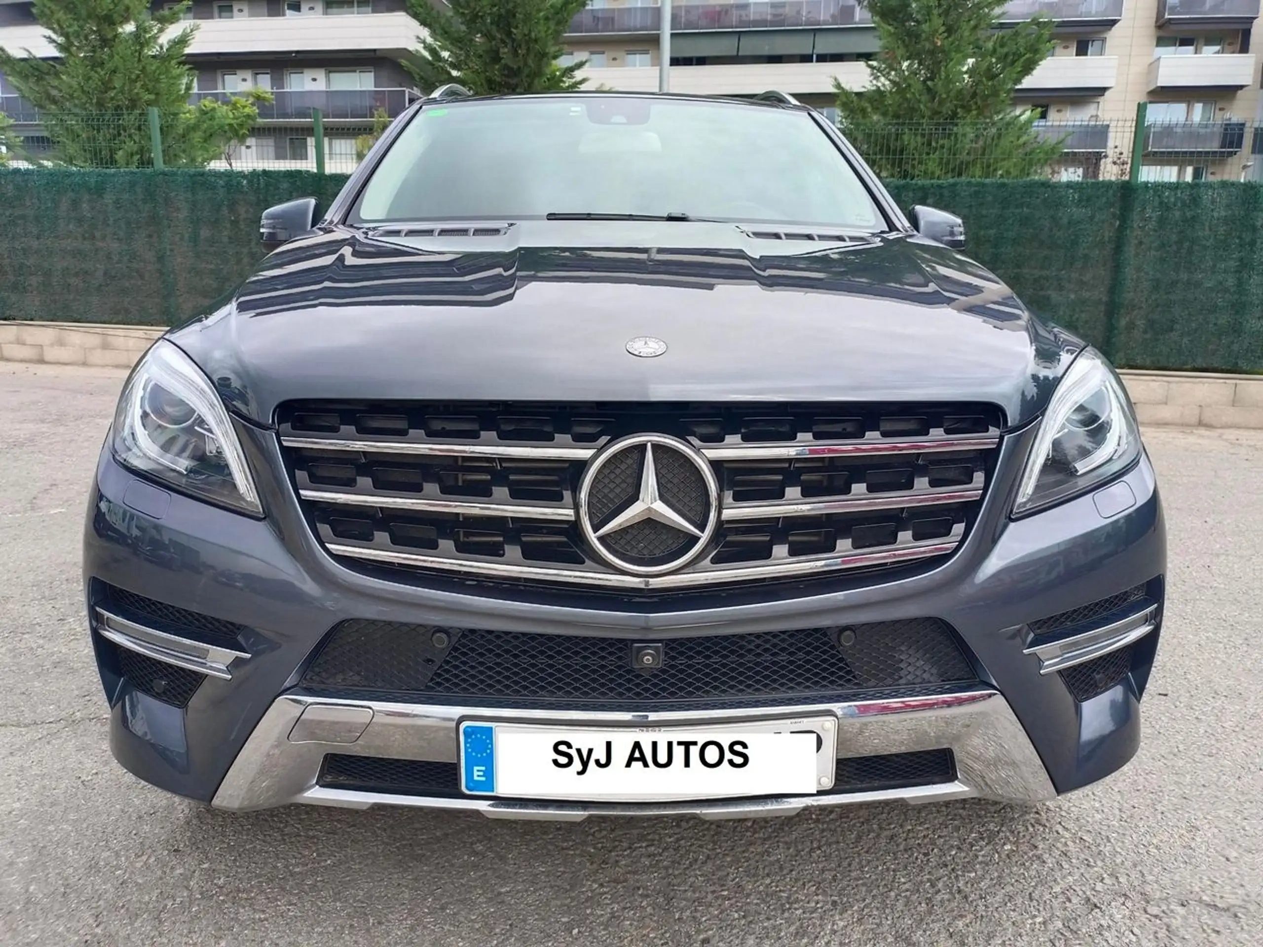 Mercedes-Benz - ML 350