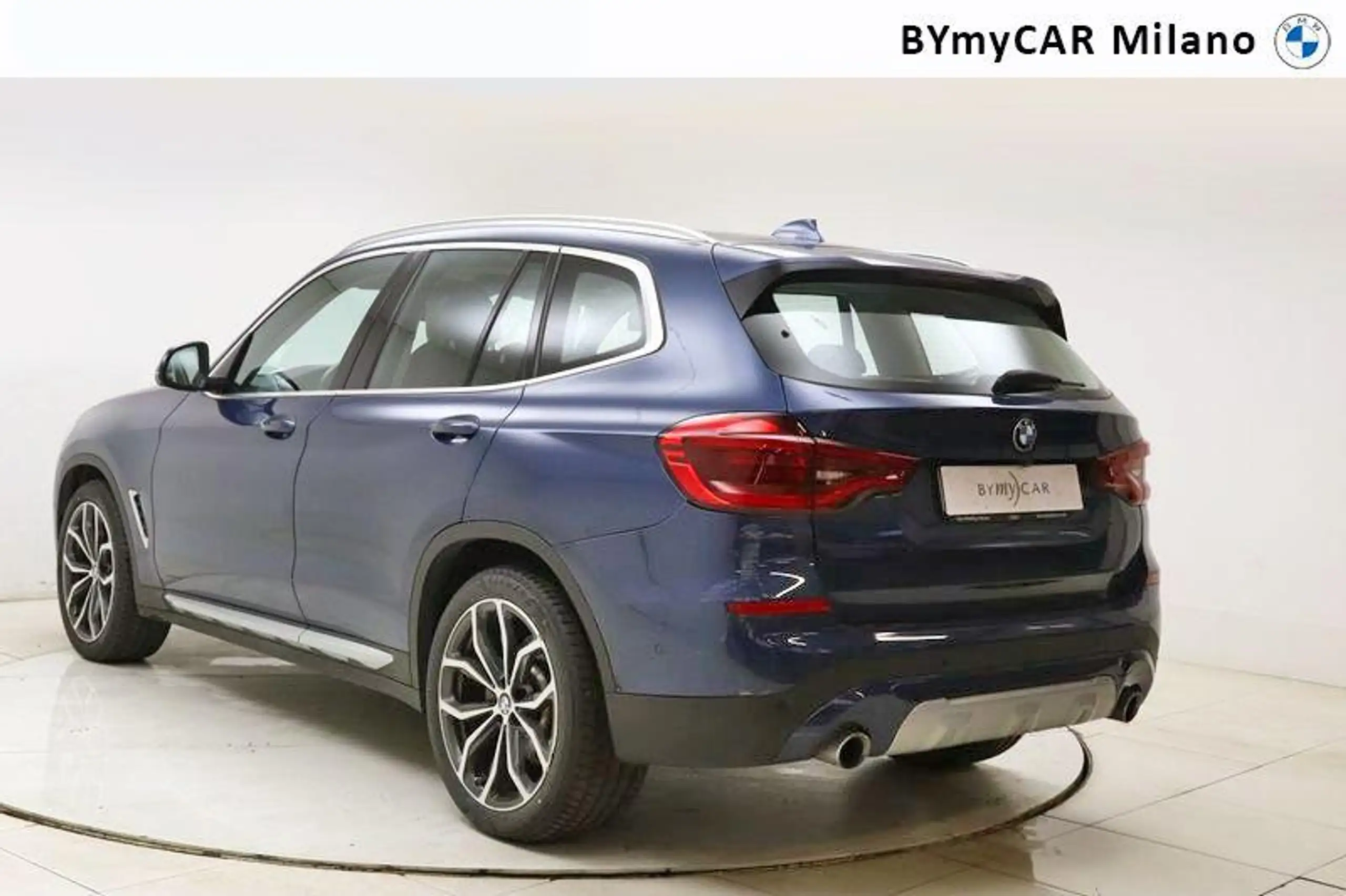 BMW - X3