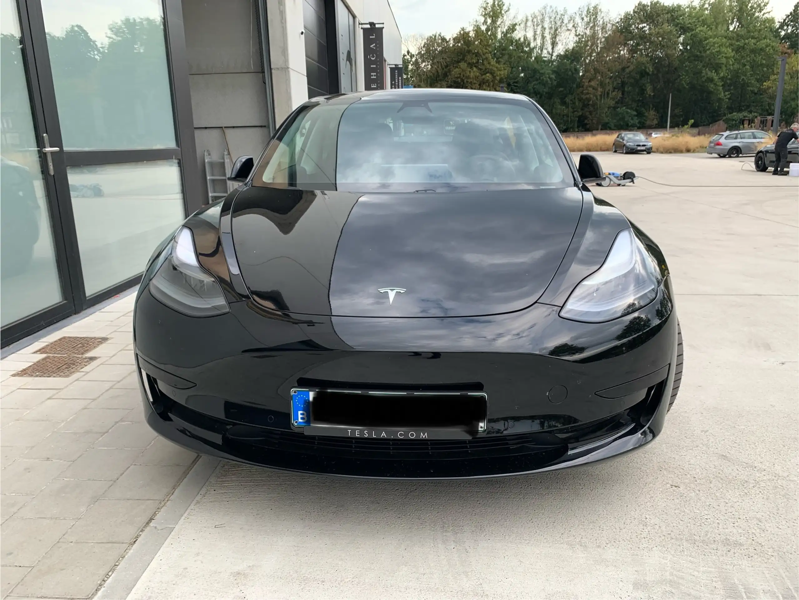 Tesla - Model 3