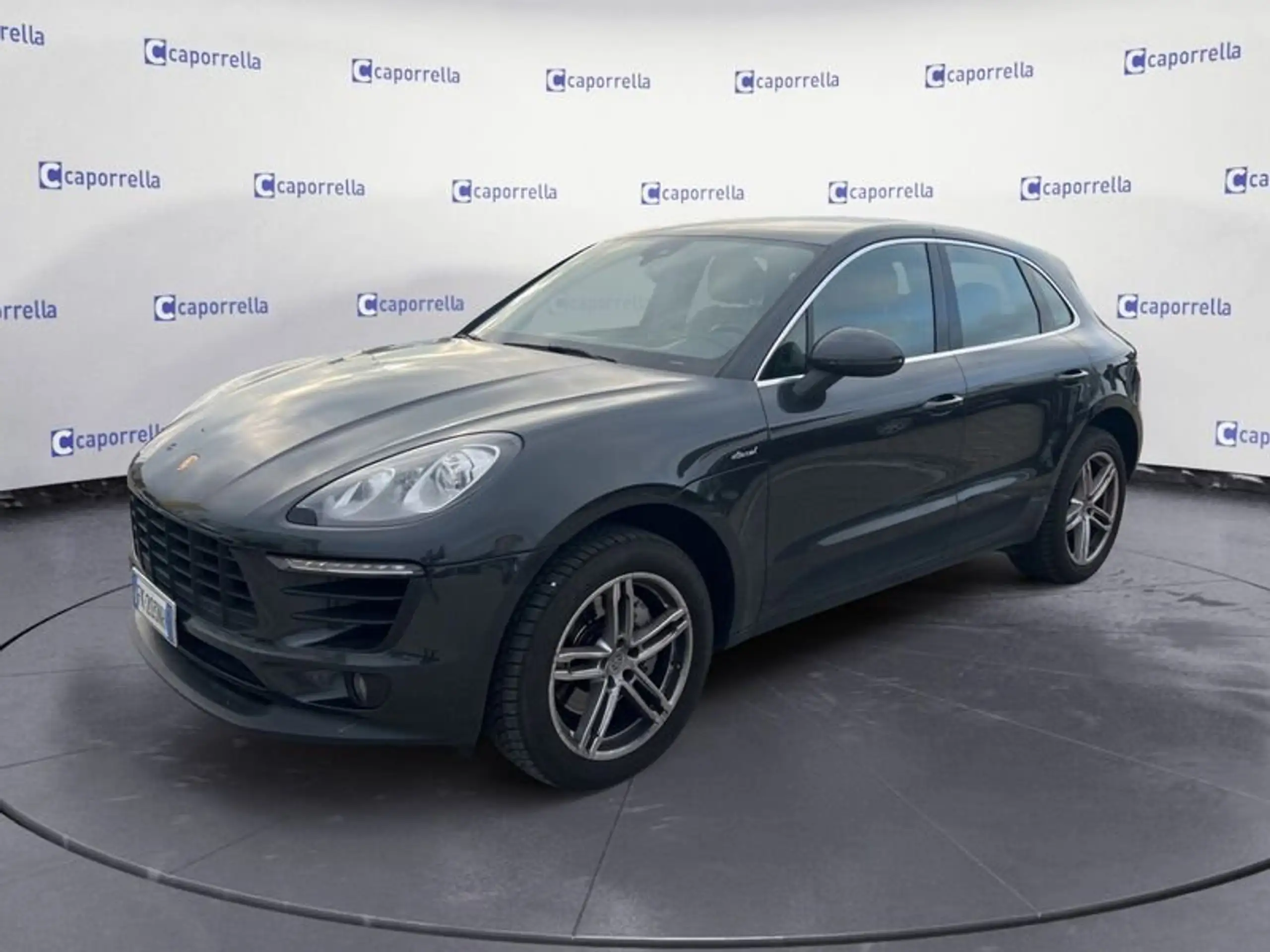 Porsche - Macan