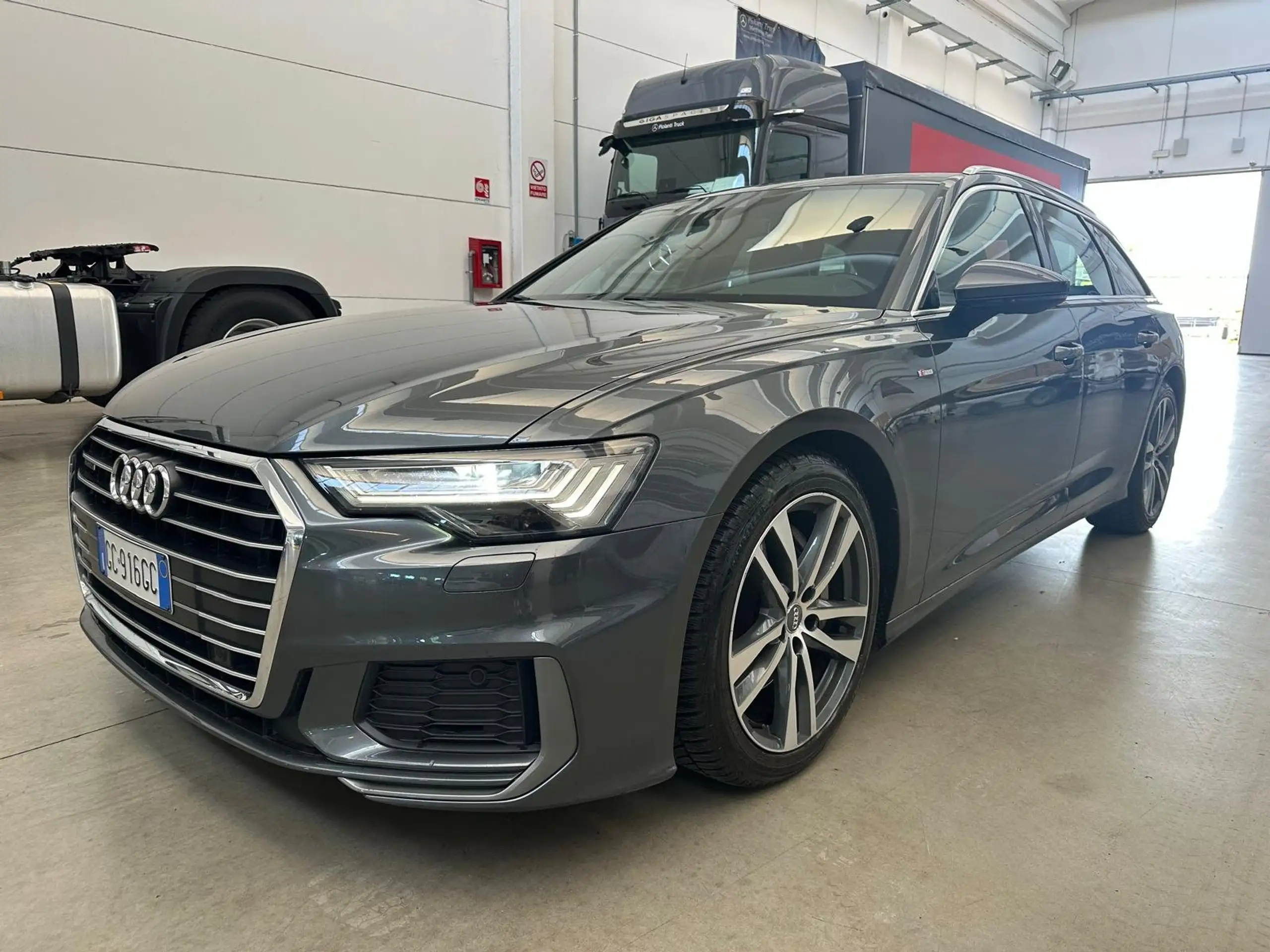 Audi - A6