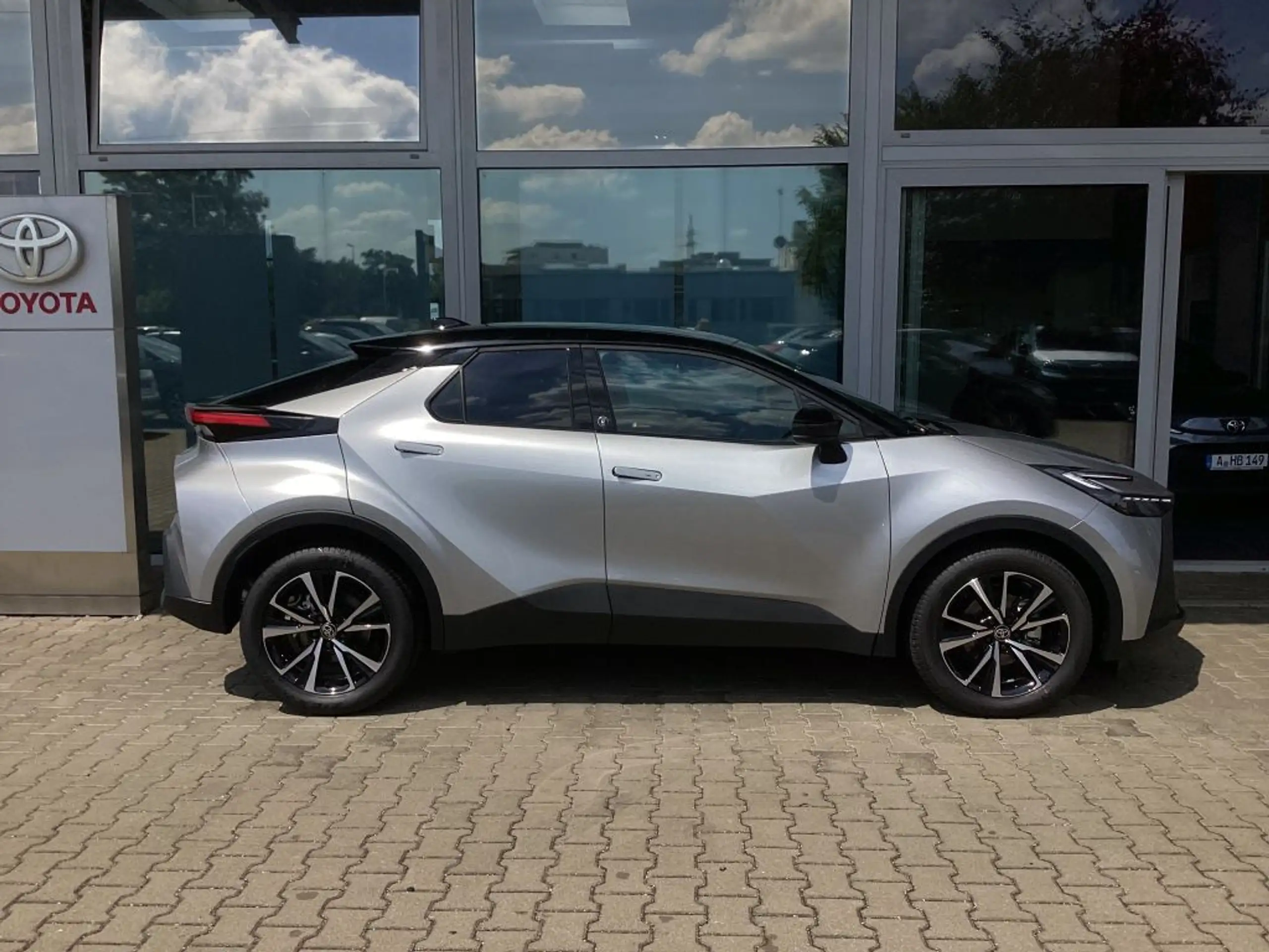 Toyota - C-HR