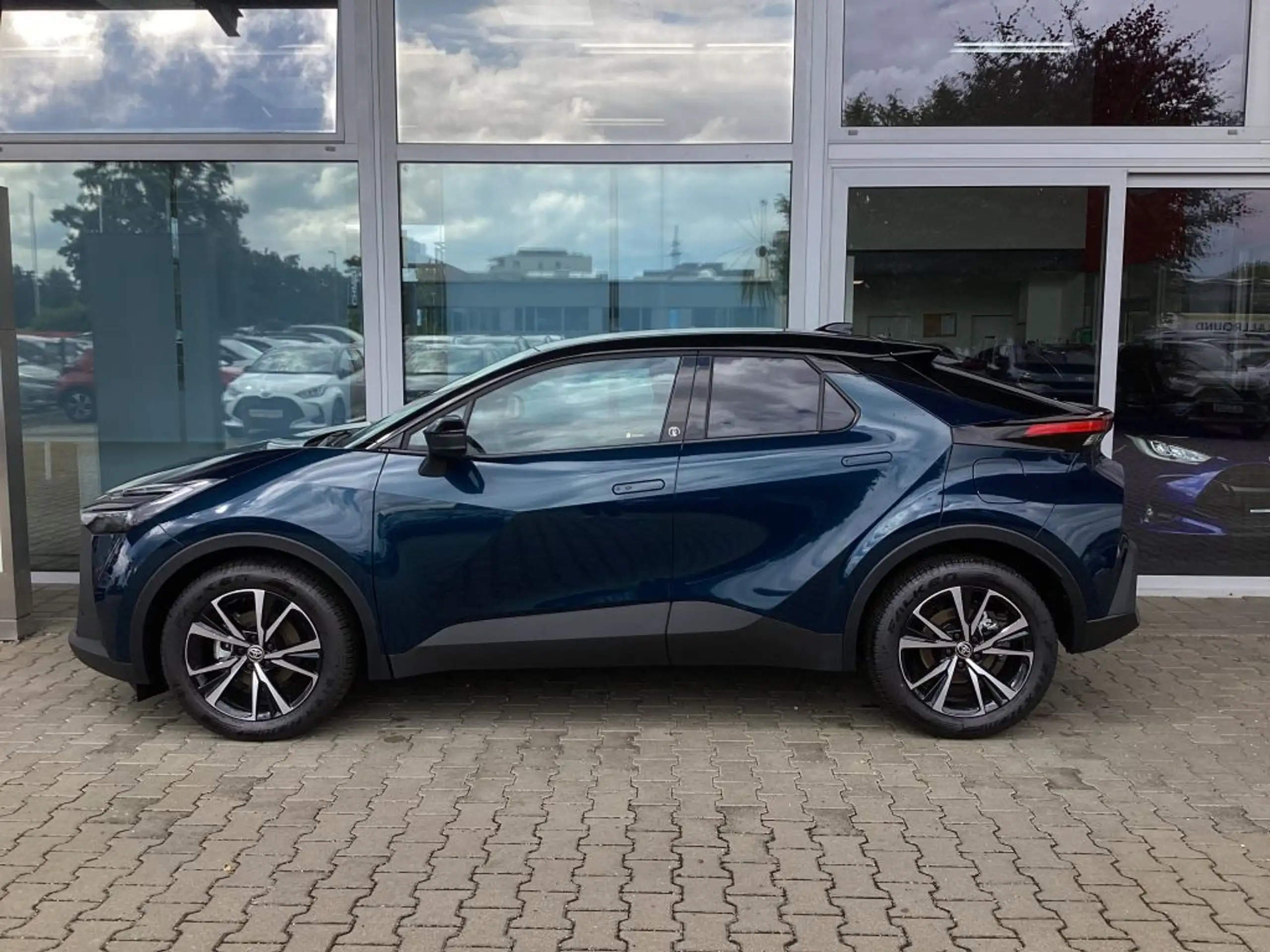 Toyota - C-HR