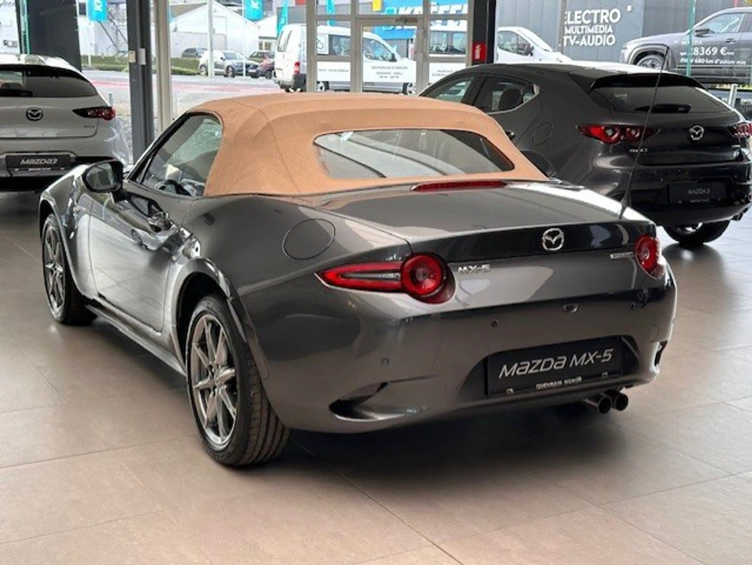 Mazda - MX-5