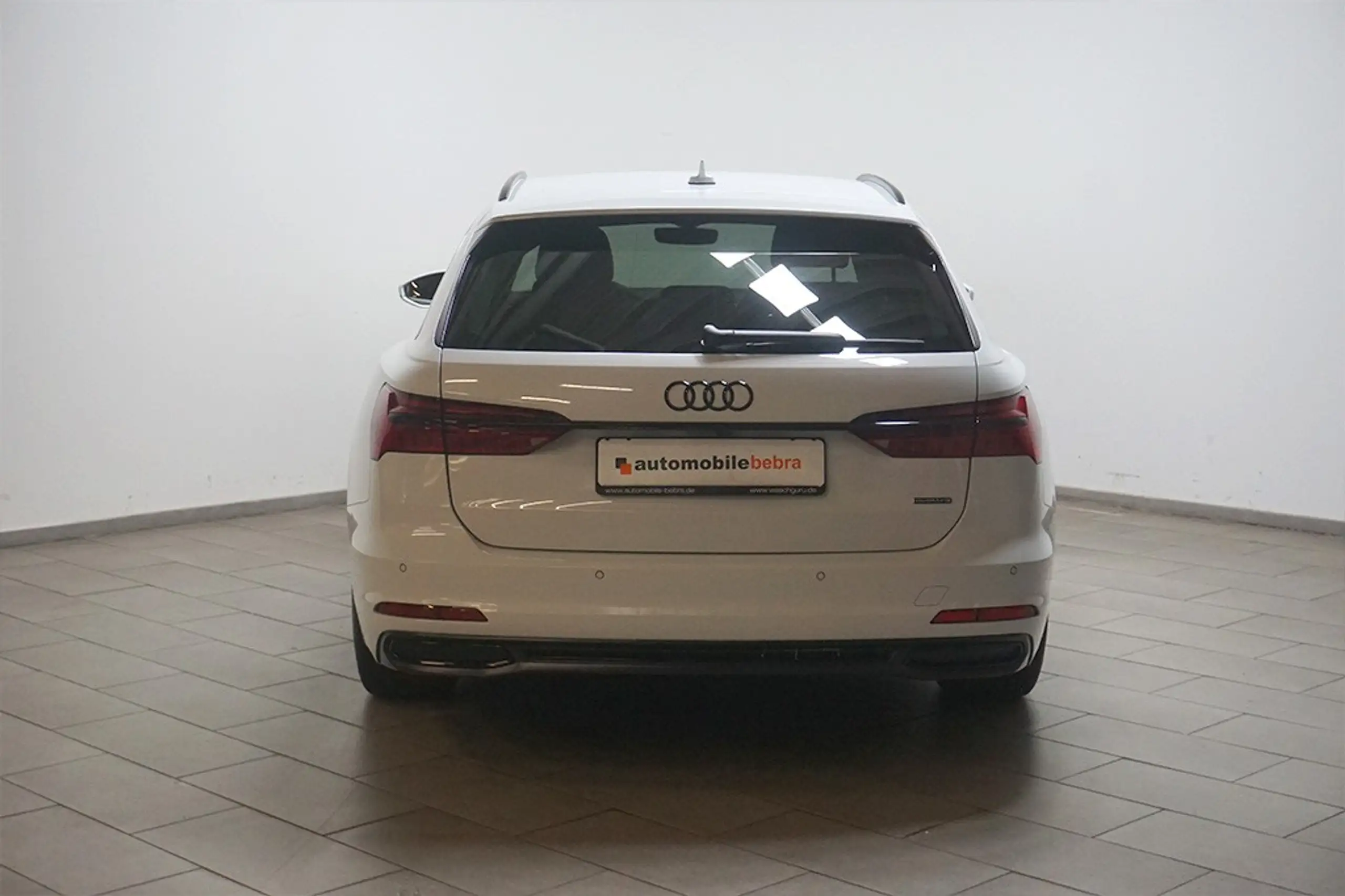 Audi - A6